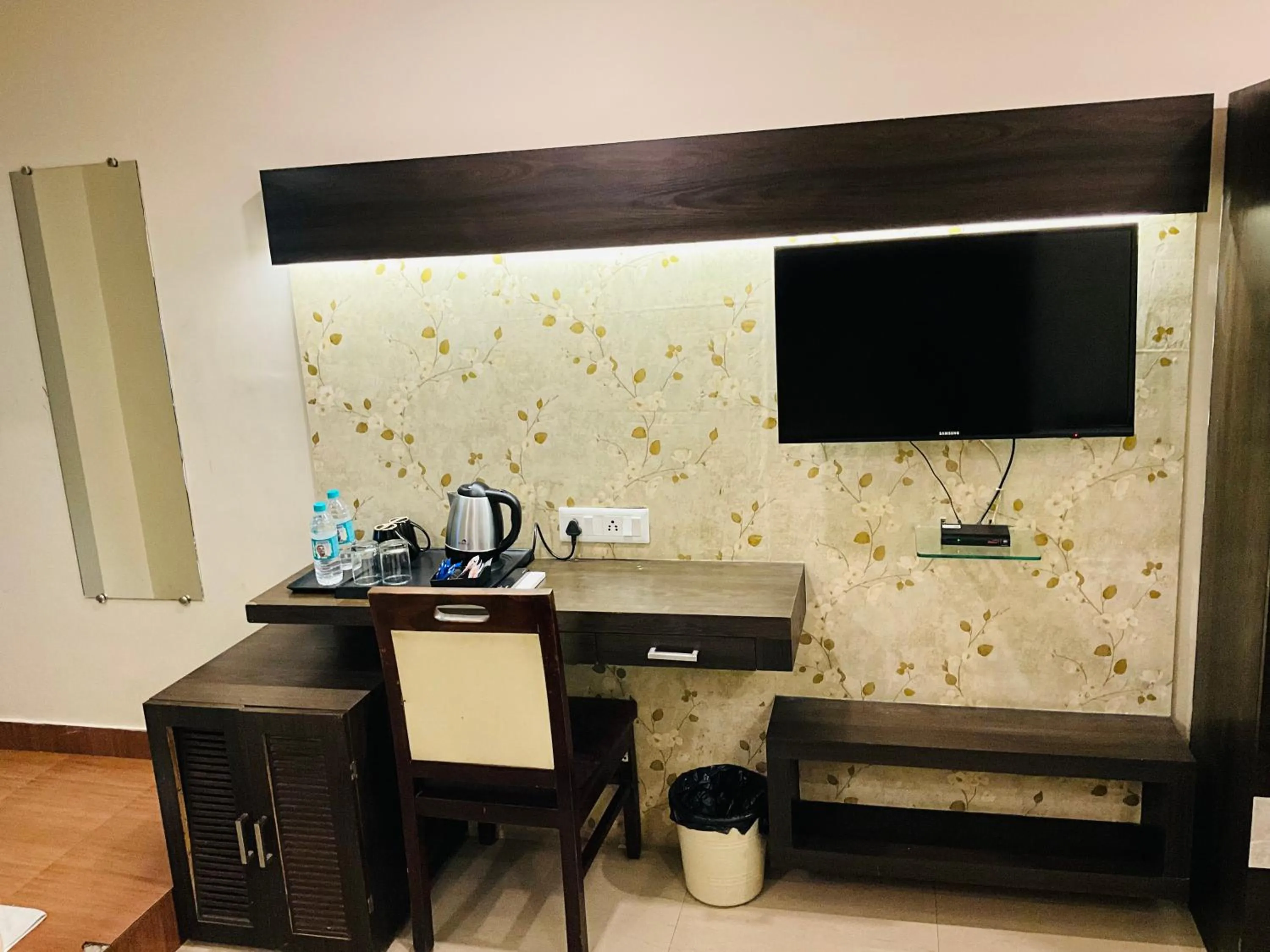 TV and multimedia in Hotel Galaxy