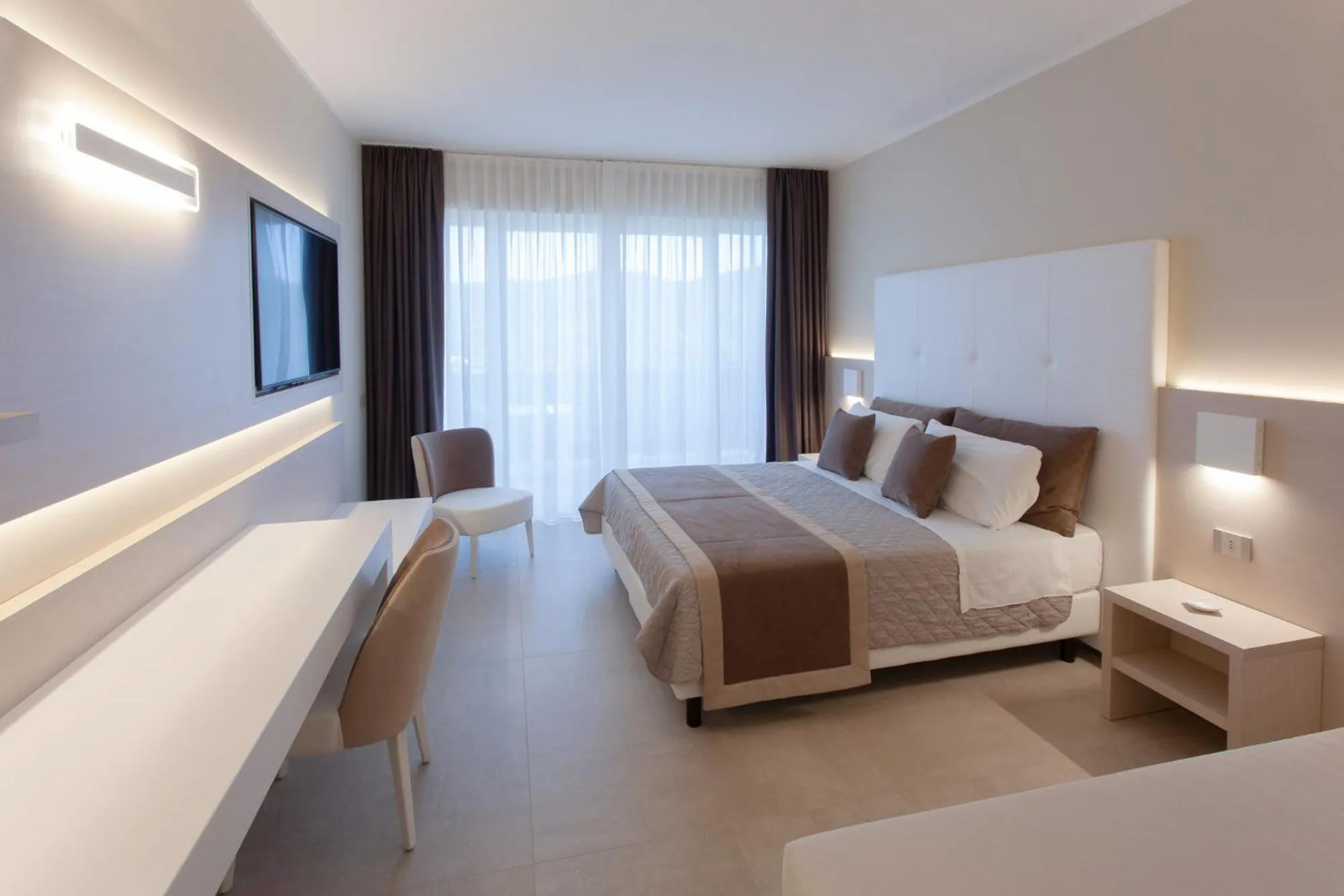 Photo of the whole room, Bed in Hotel La Perla Del Golfo