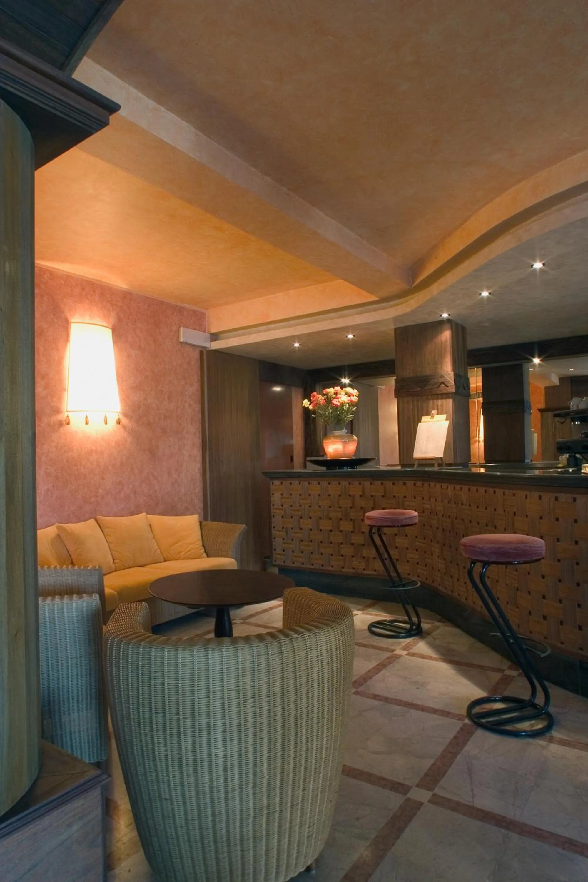 Lounge or bar in Hotel La Perla Del Golfo