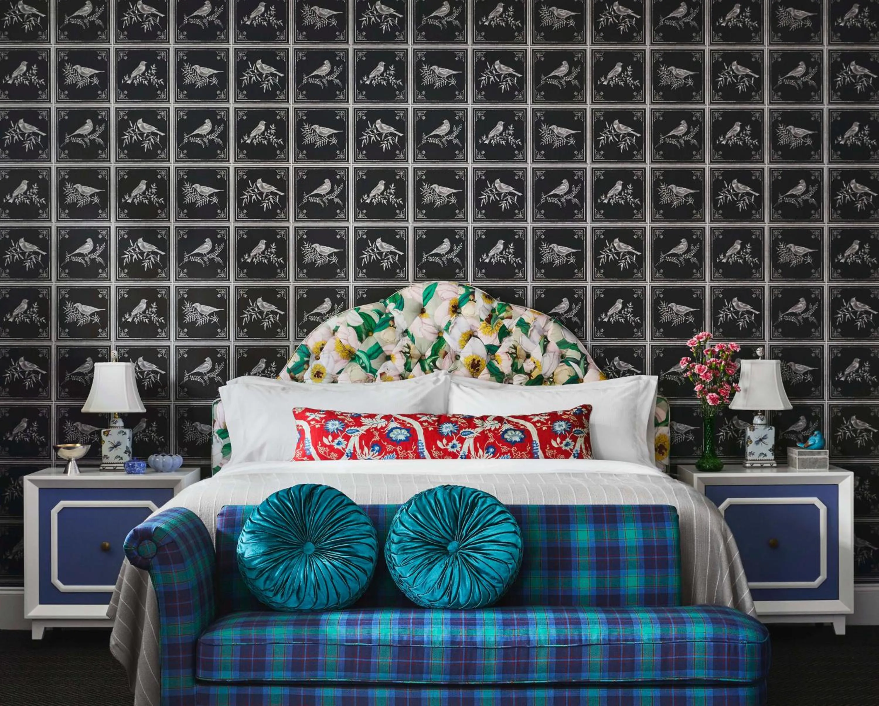 Living room, Bed in Graduate by Hilton Columbia SC