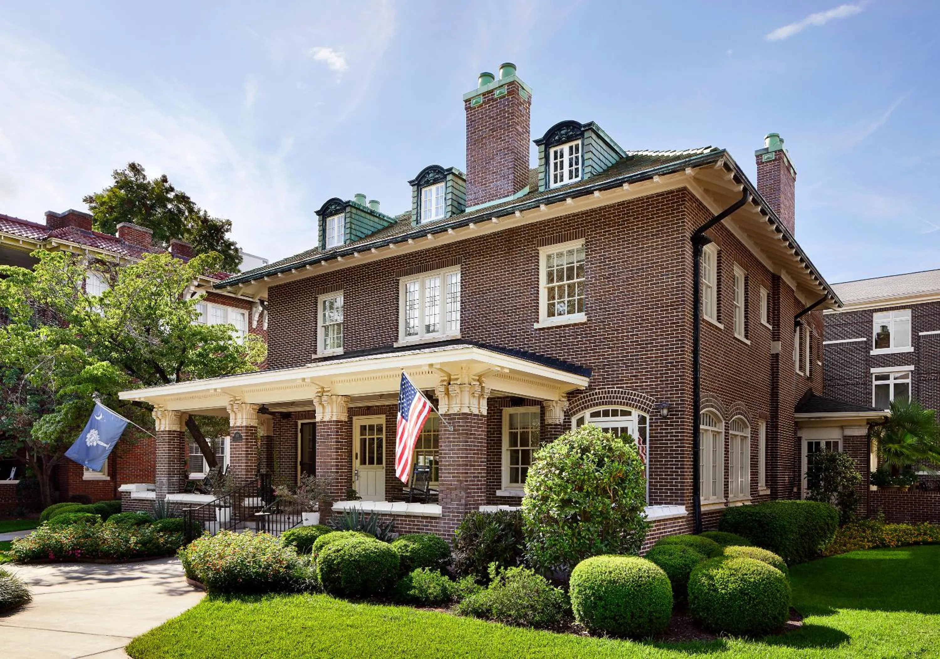 Property building in Graduate by Hilton Columbia SC