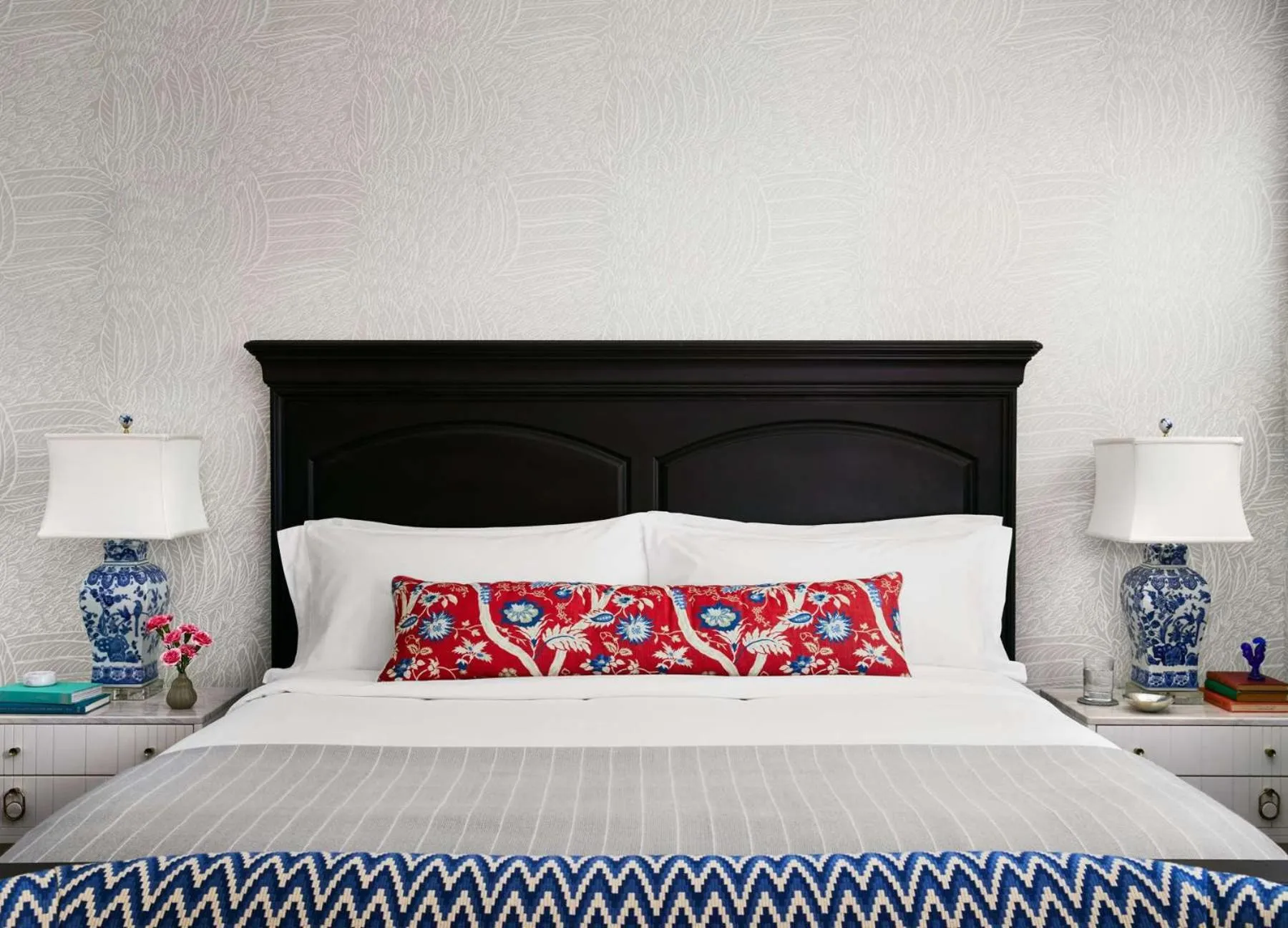 Bed in Graduate by Hilton Columbia SC