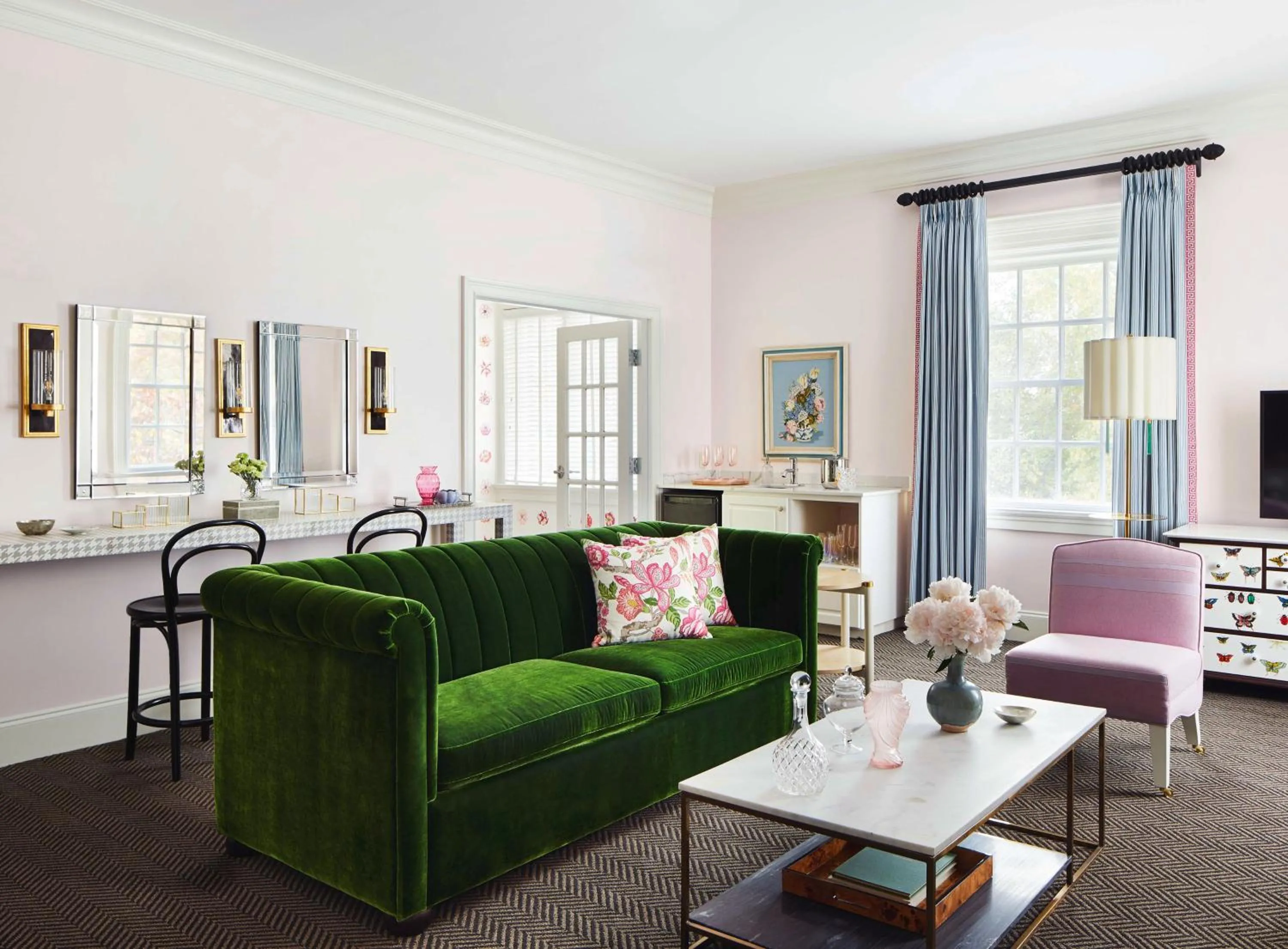 Photo of the whole room in Graduate by Hilton Columbia SC