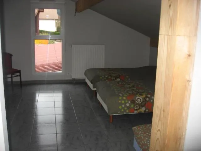 Bed in Hotel du lac des Corbeaux