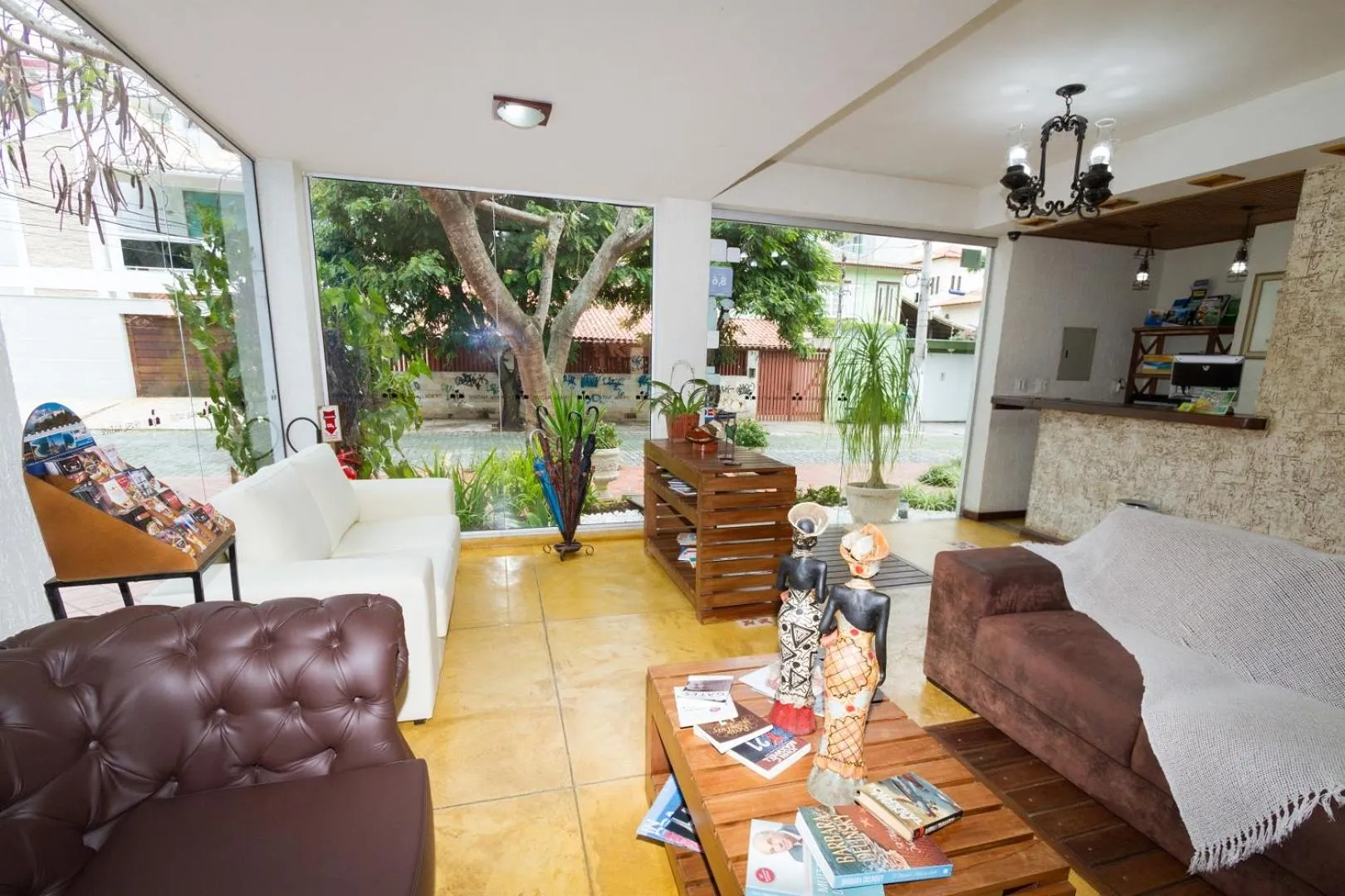 Communal lounge/ TV room in Pousada Brasil Nativo