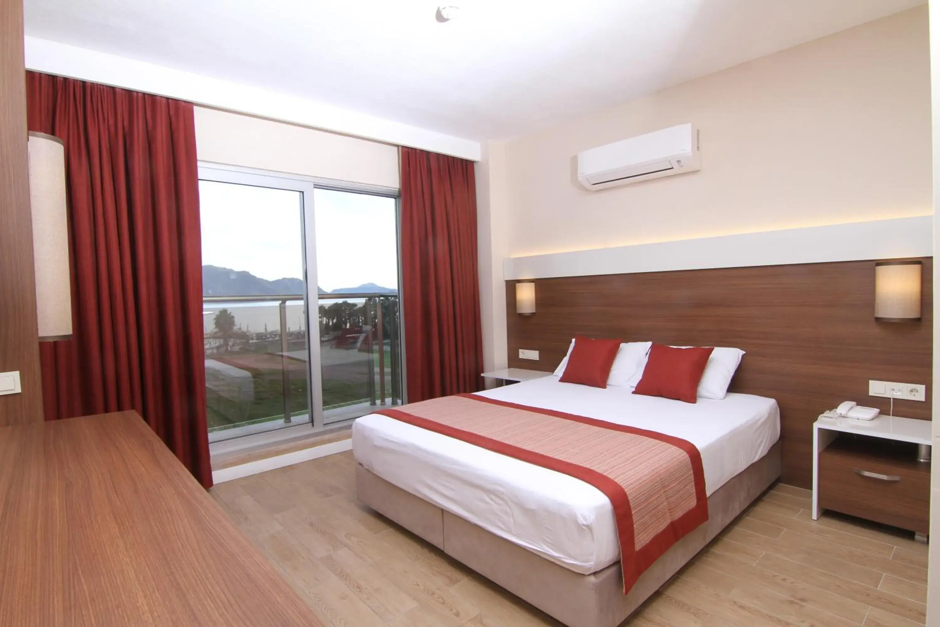 Family Room with Sea View in Sunway Club Otel Family Room with Sea View in Sunway Club Otel