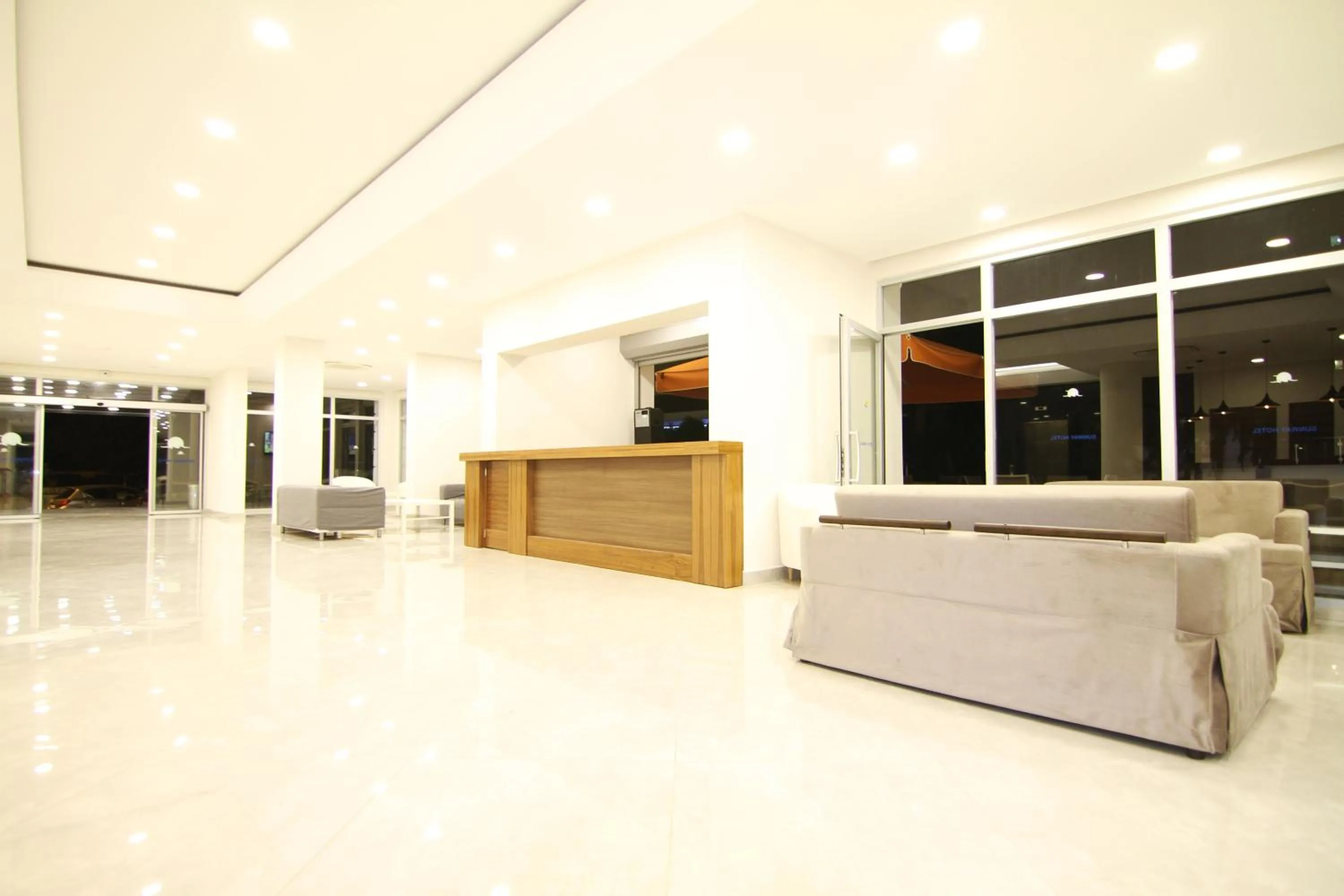 Lobby or reception in Sunway Club Otel