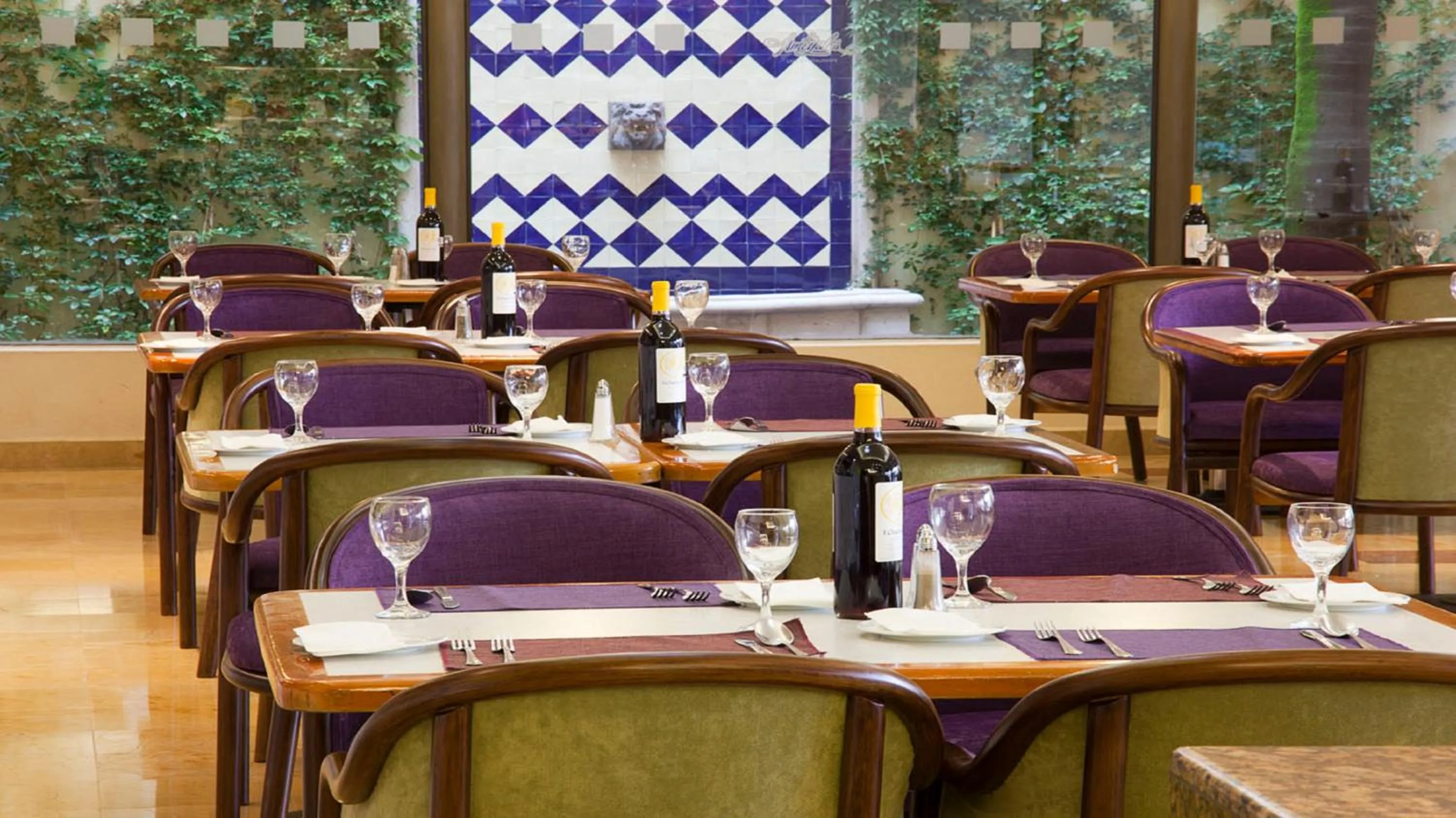 Restaurant/places to eat in Holiday Inn Orizaba by IHG