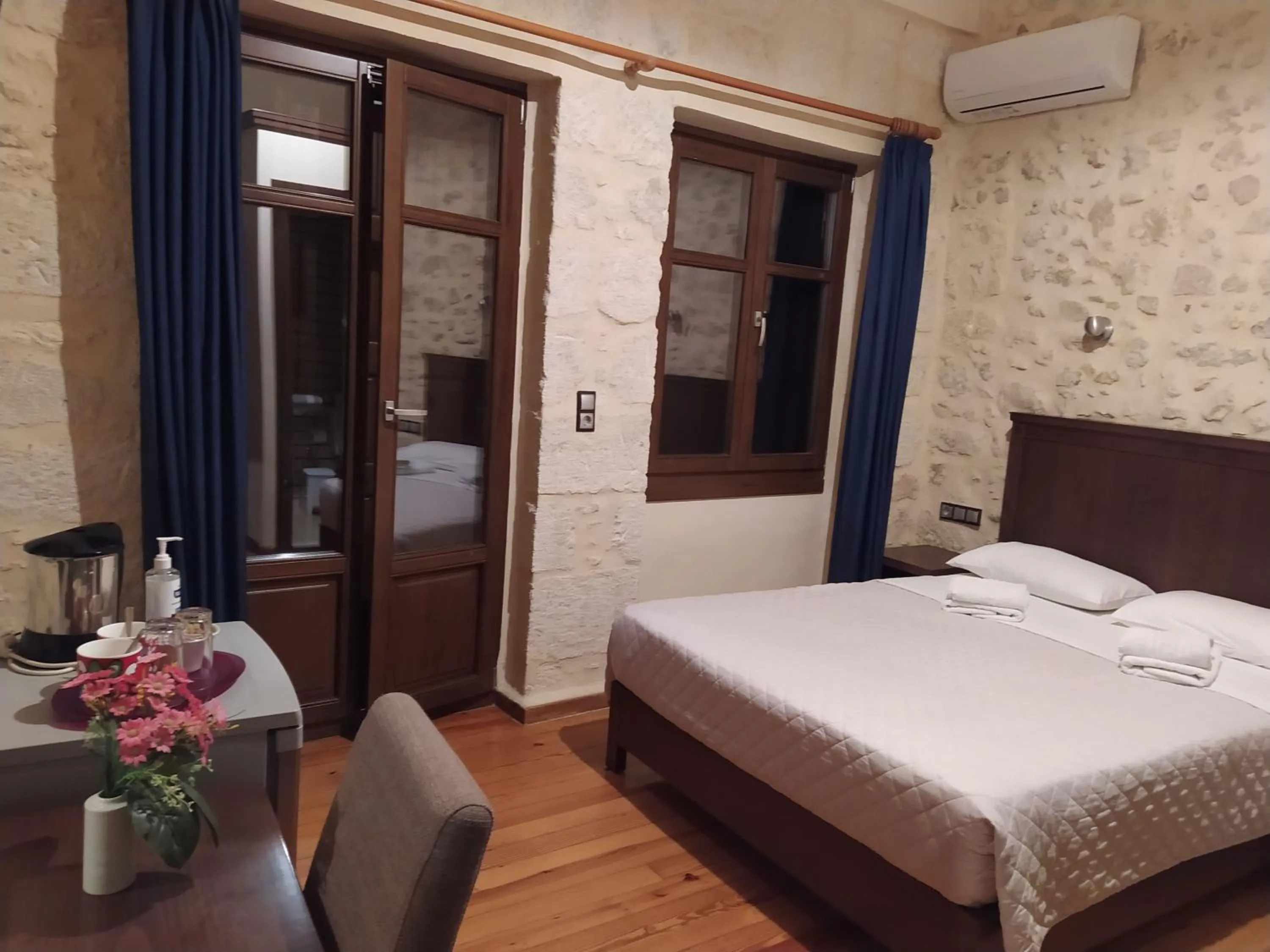 Bed in Sea Front Old Town