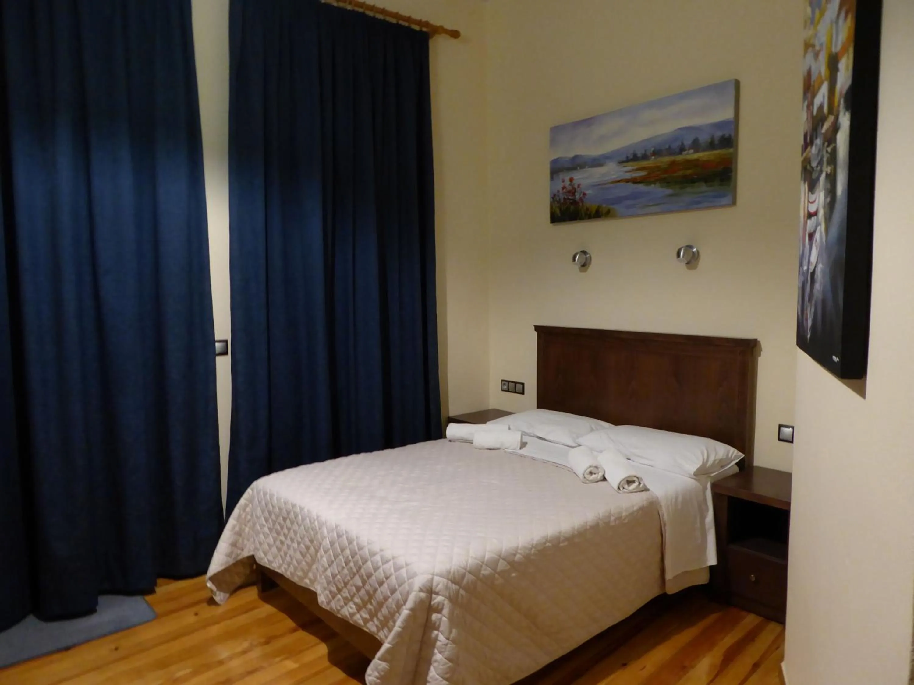 Bed in Sea Front Old Town