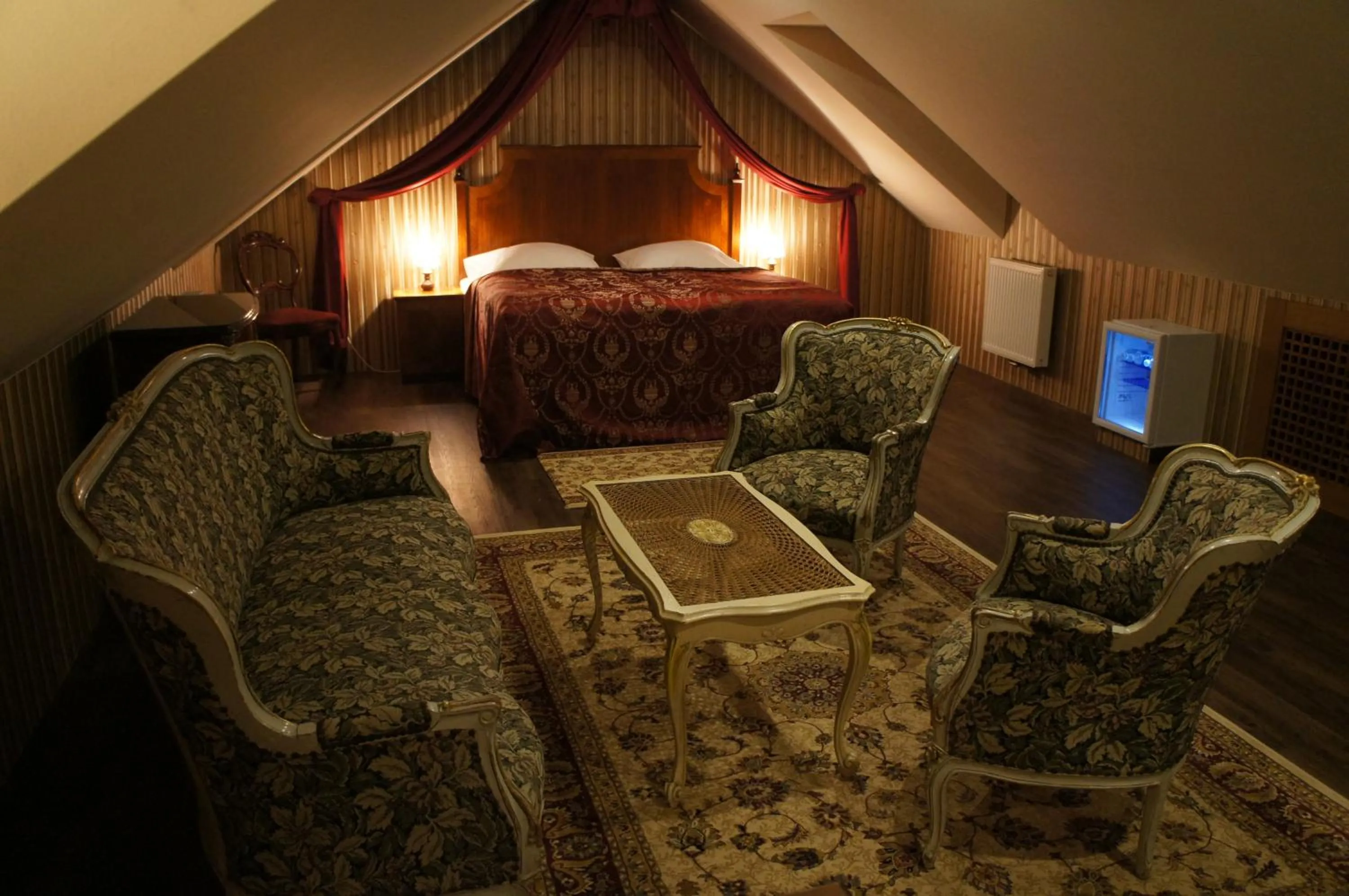 Photo of the whole room in Hotel Princess
