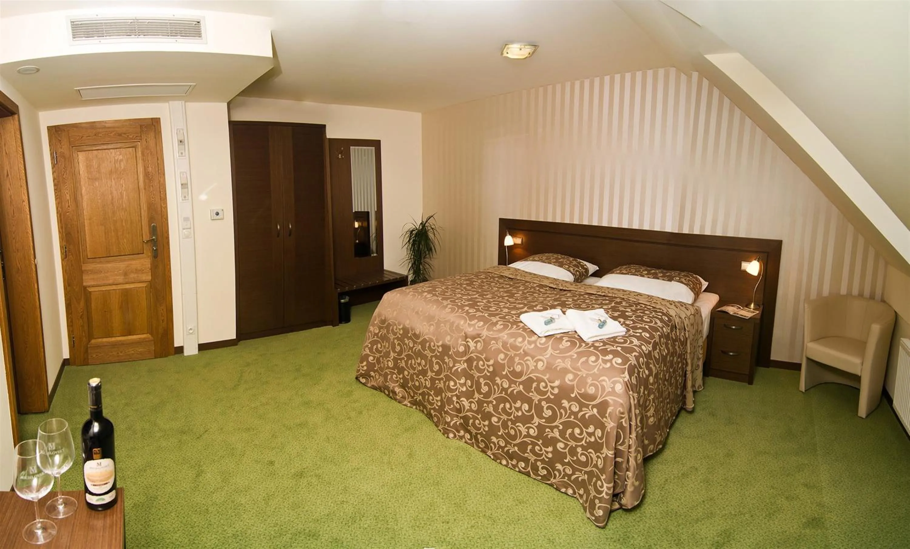 Photo of the whole room in Hotel Princess