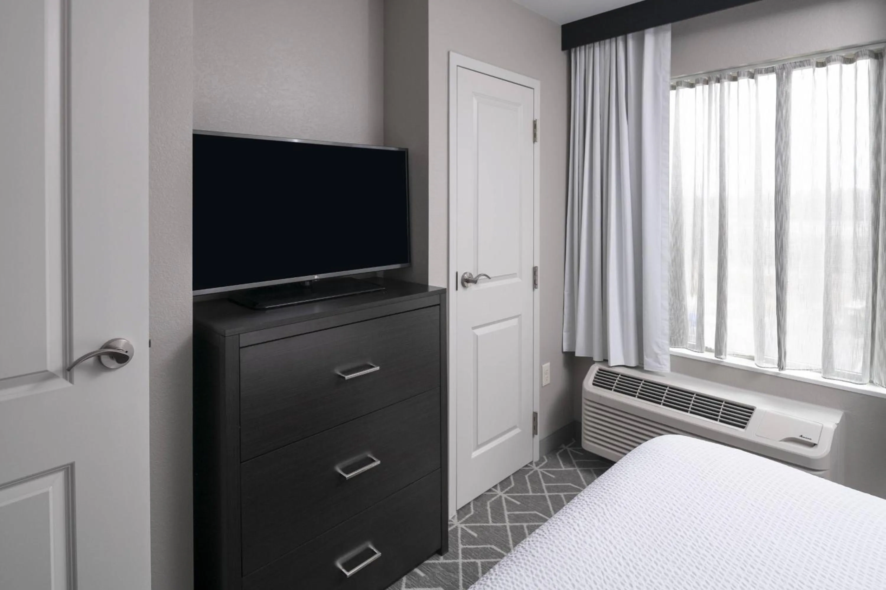 Bedroom, Bed in TownePlace Suites by Marriott Providence North Kingstown