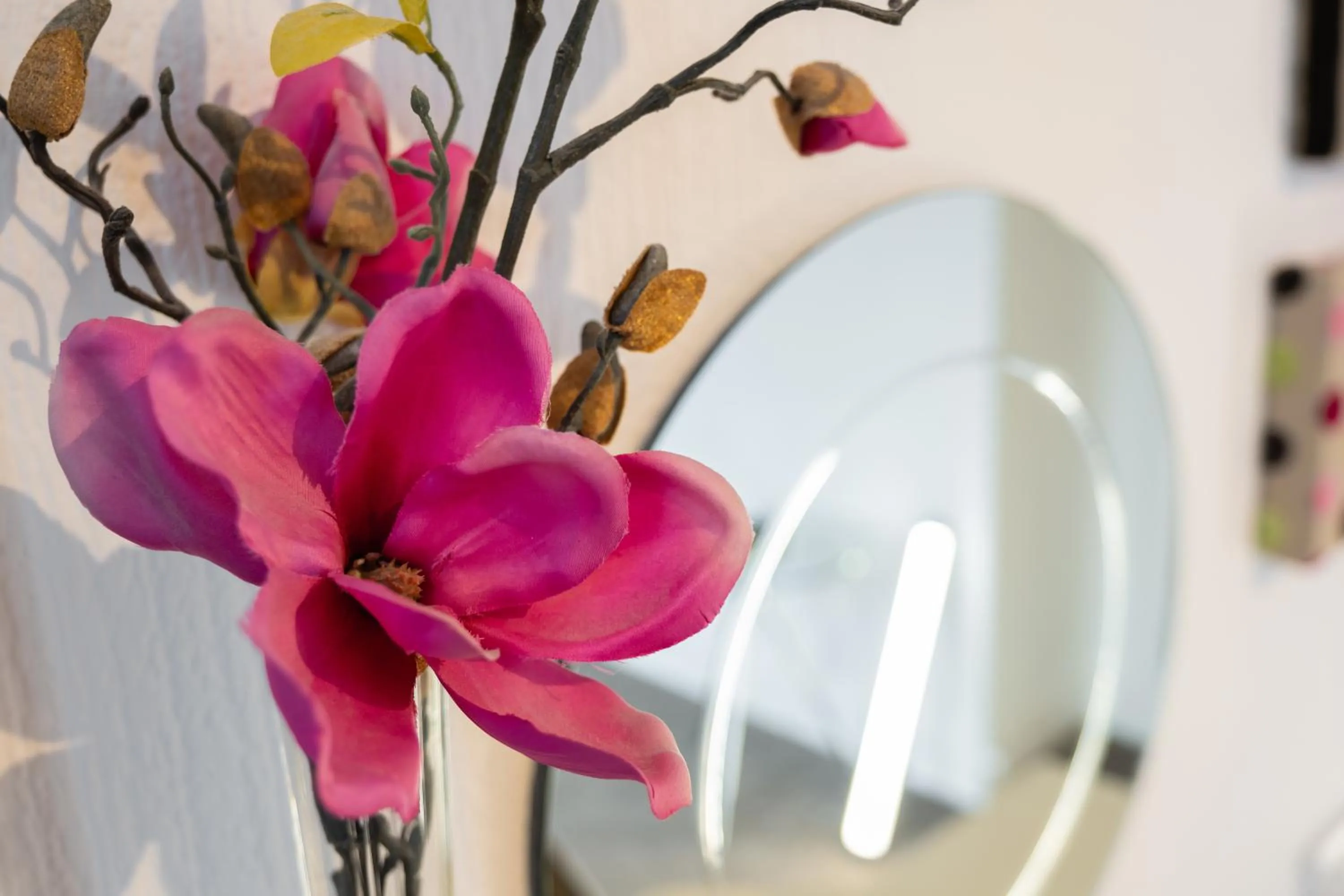 Decorative detail in Park Manor Hotel