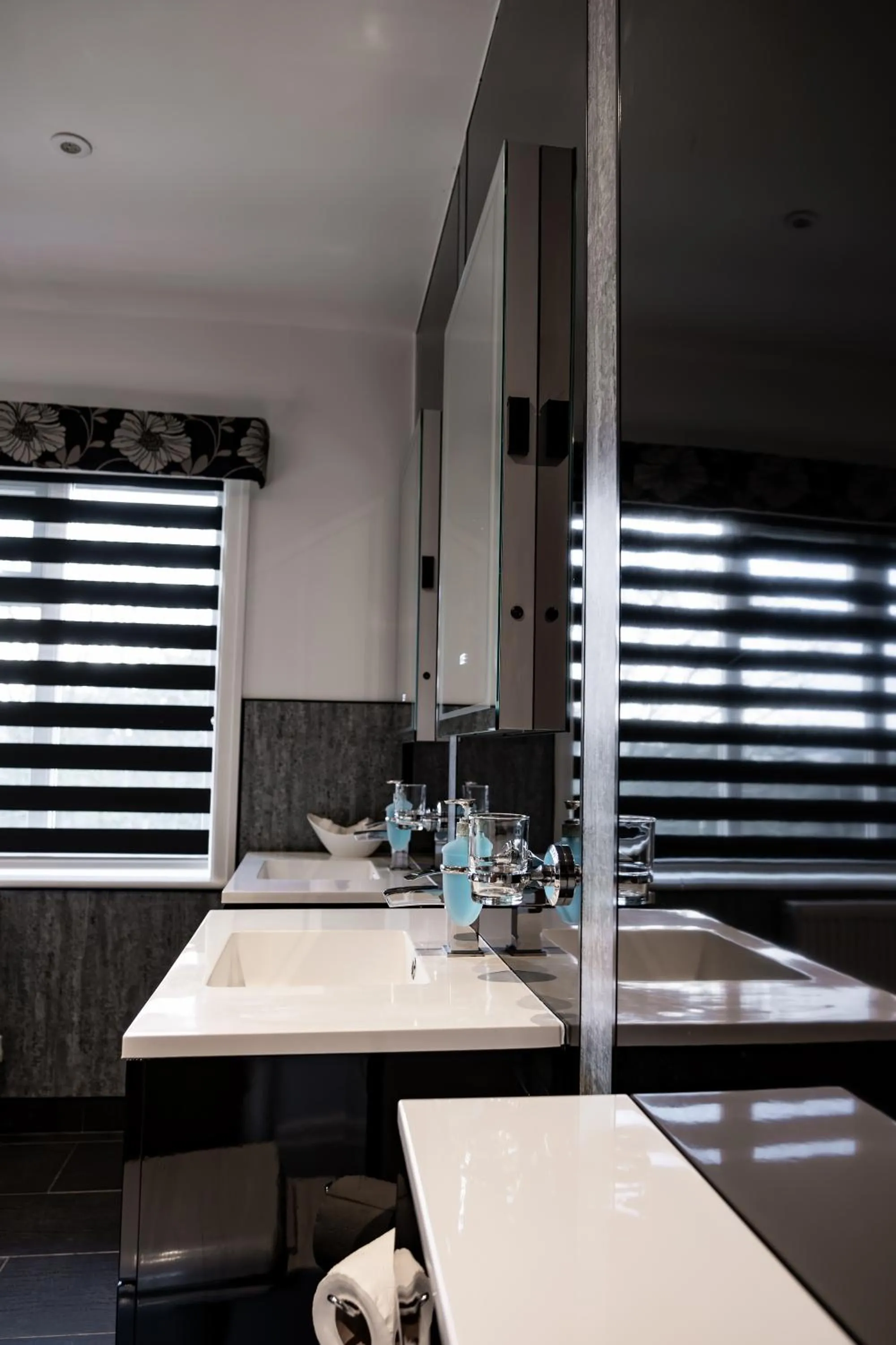 Bathroom in Park Manor Hotel