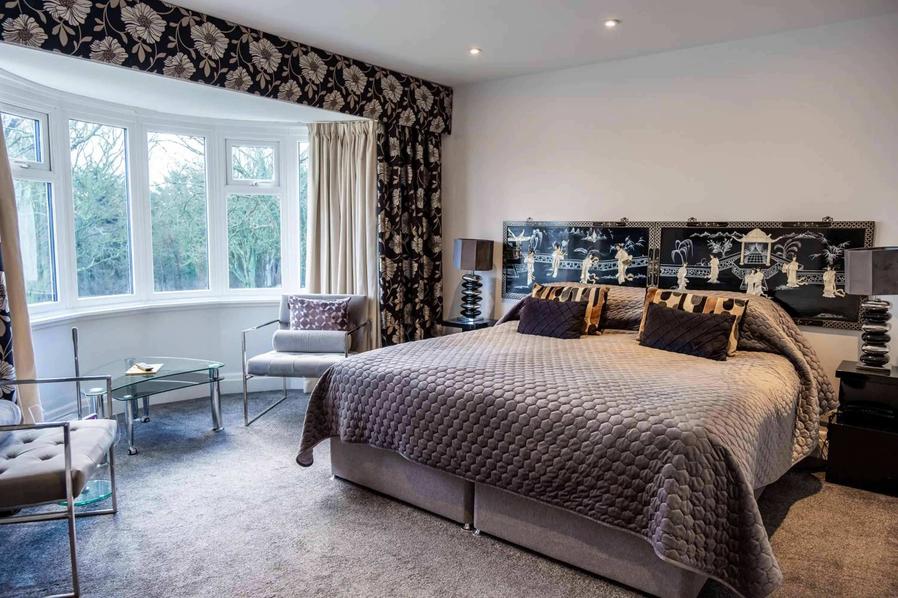 Bedroom, Bed in Park Manor Hotel