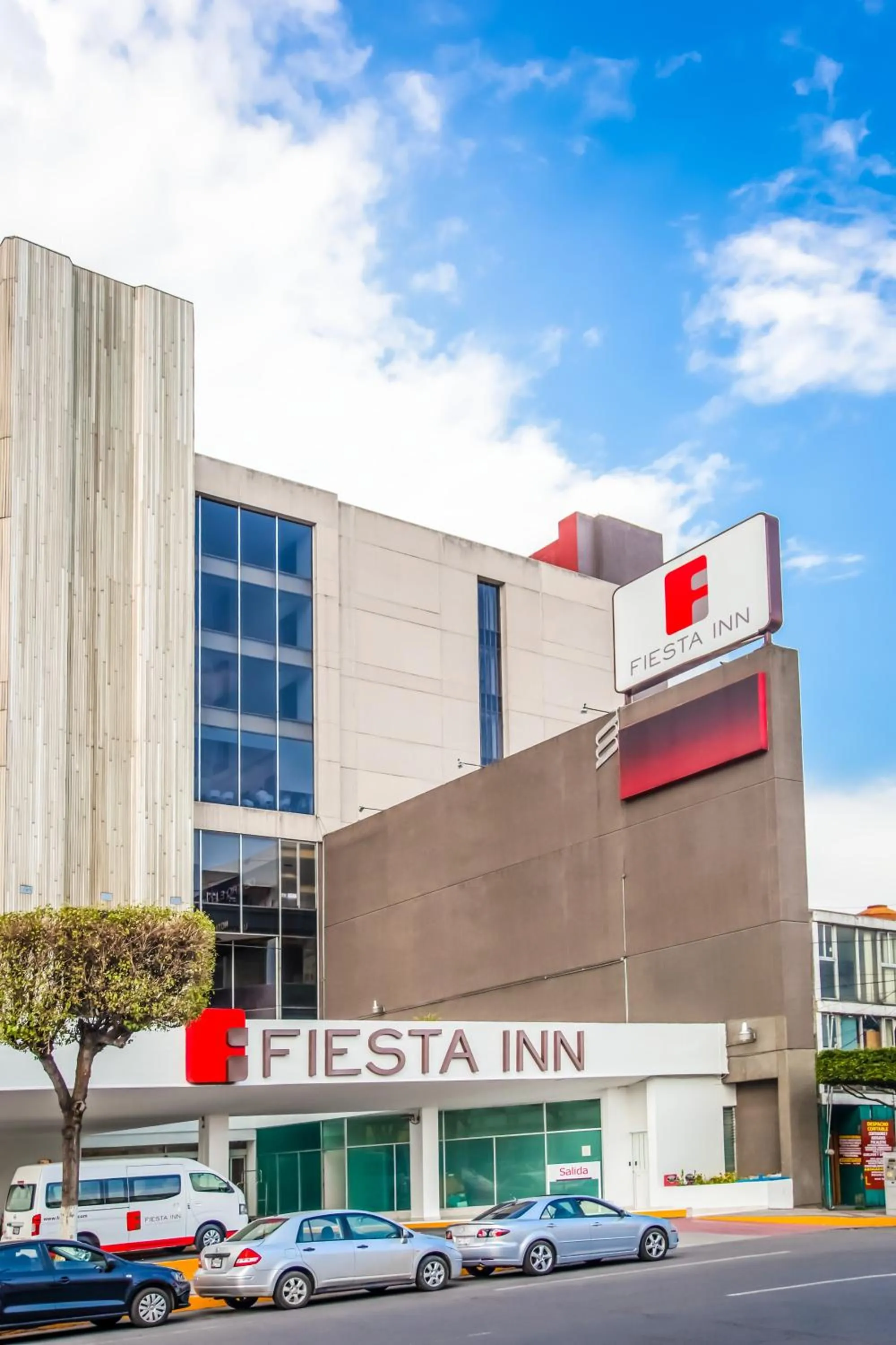 Property building in Fiesta Inn Tlalnepantla