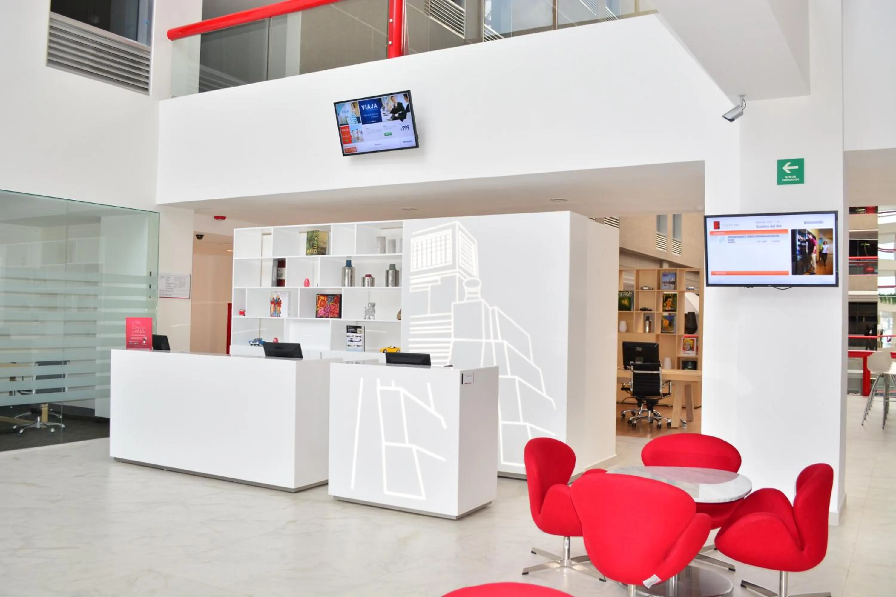 Lobby or reception in Fiesta Inn Tlalnepantla