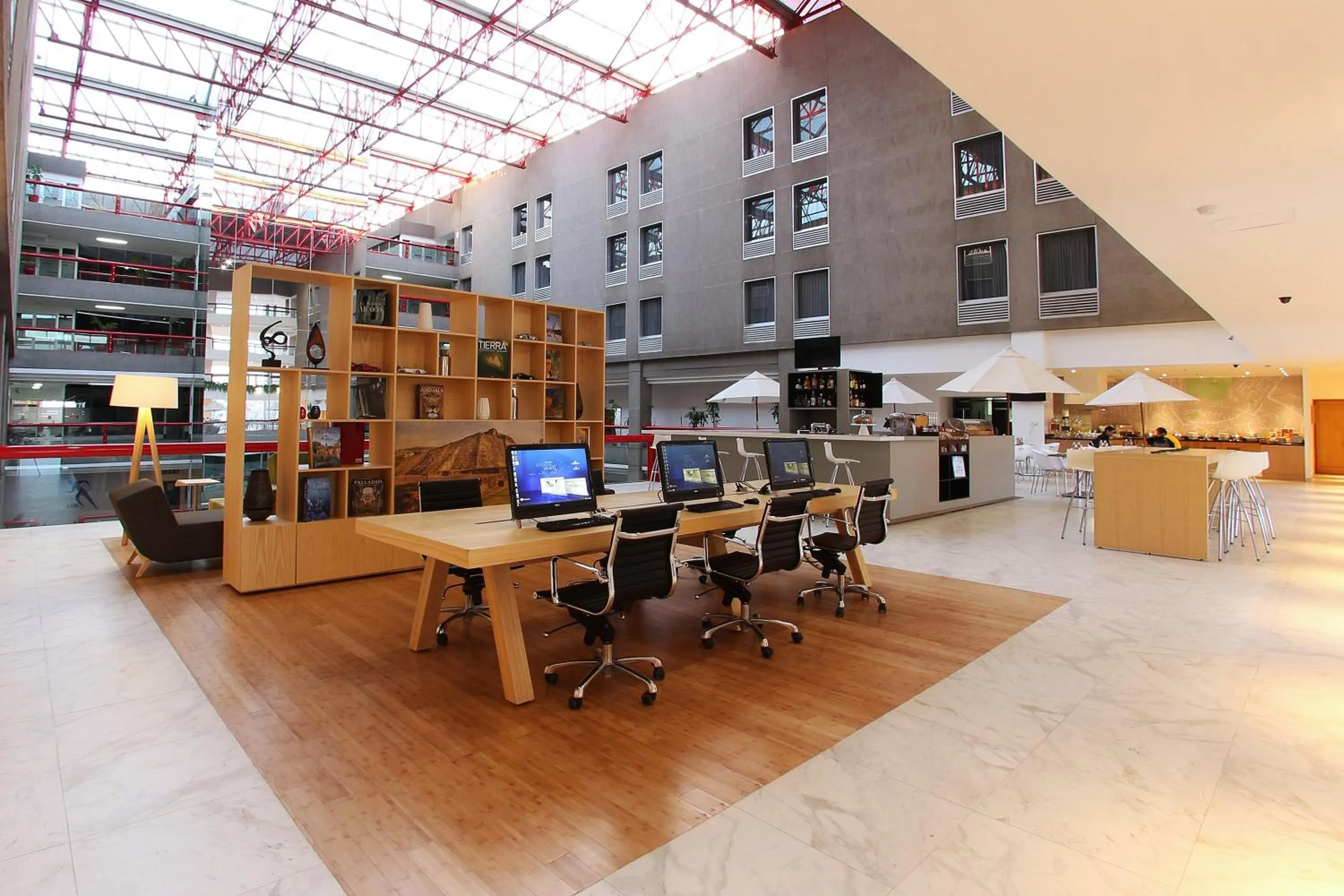 Lobby or reception in Fiesta Inn Tlalnepantla