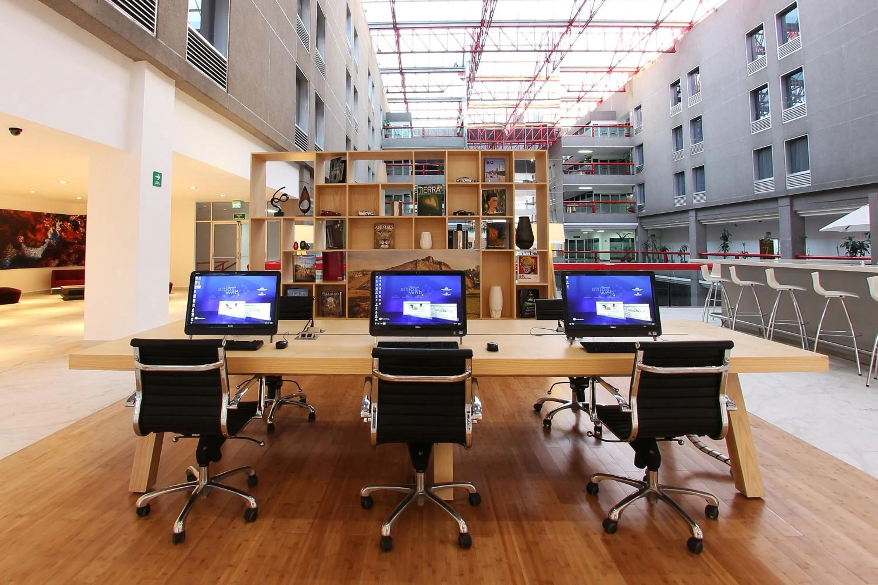 Lobby or reception in Fiesta Inn Tlalnepantla