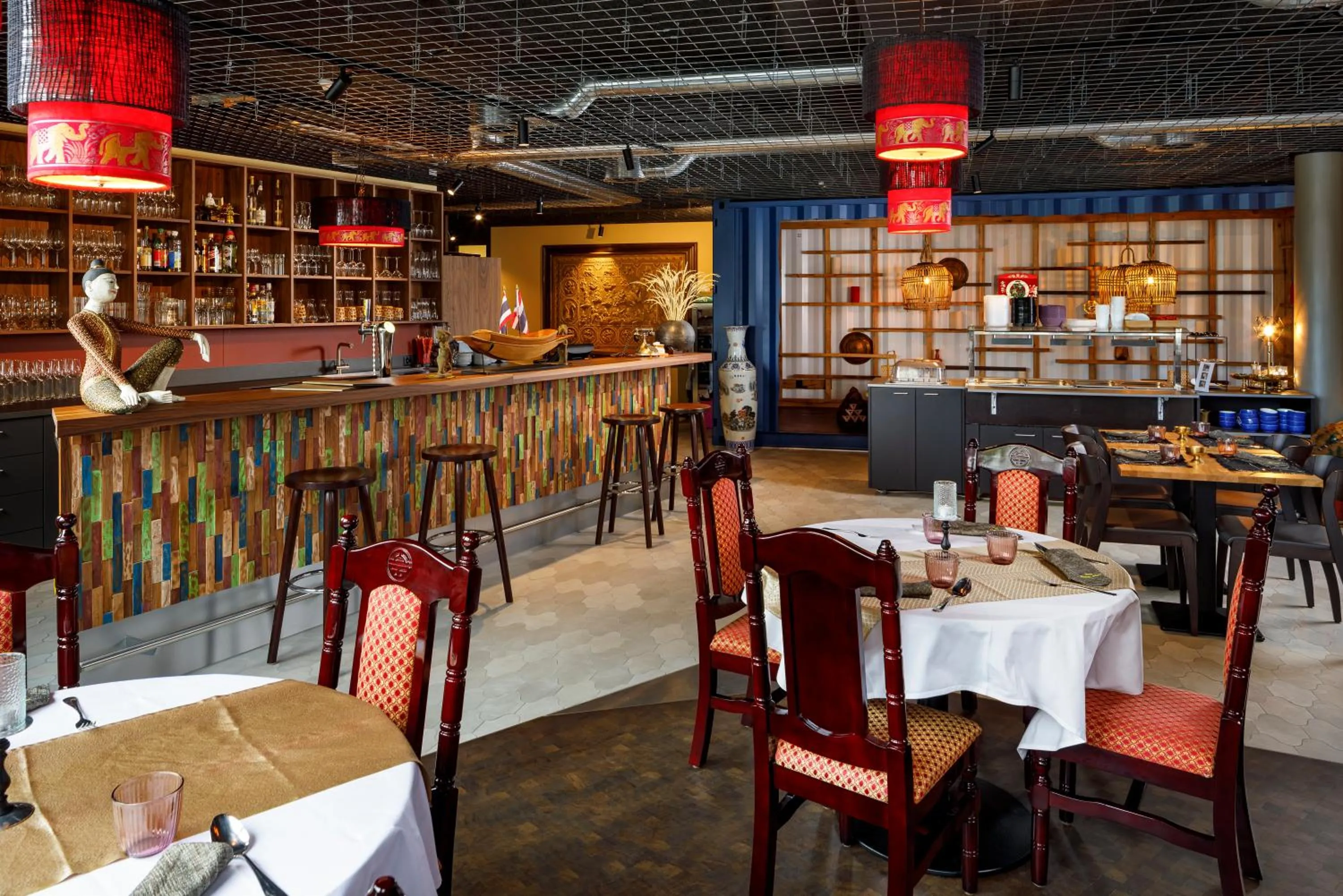 Restaurant/places to eat in Focus Hotel