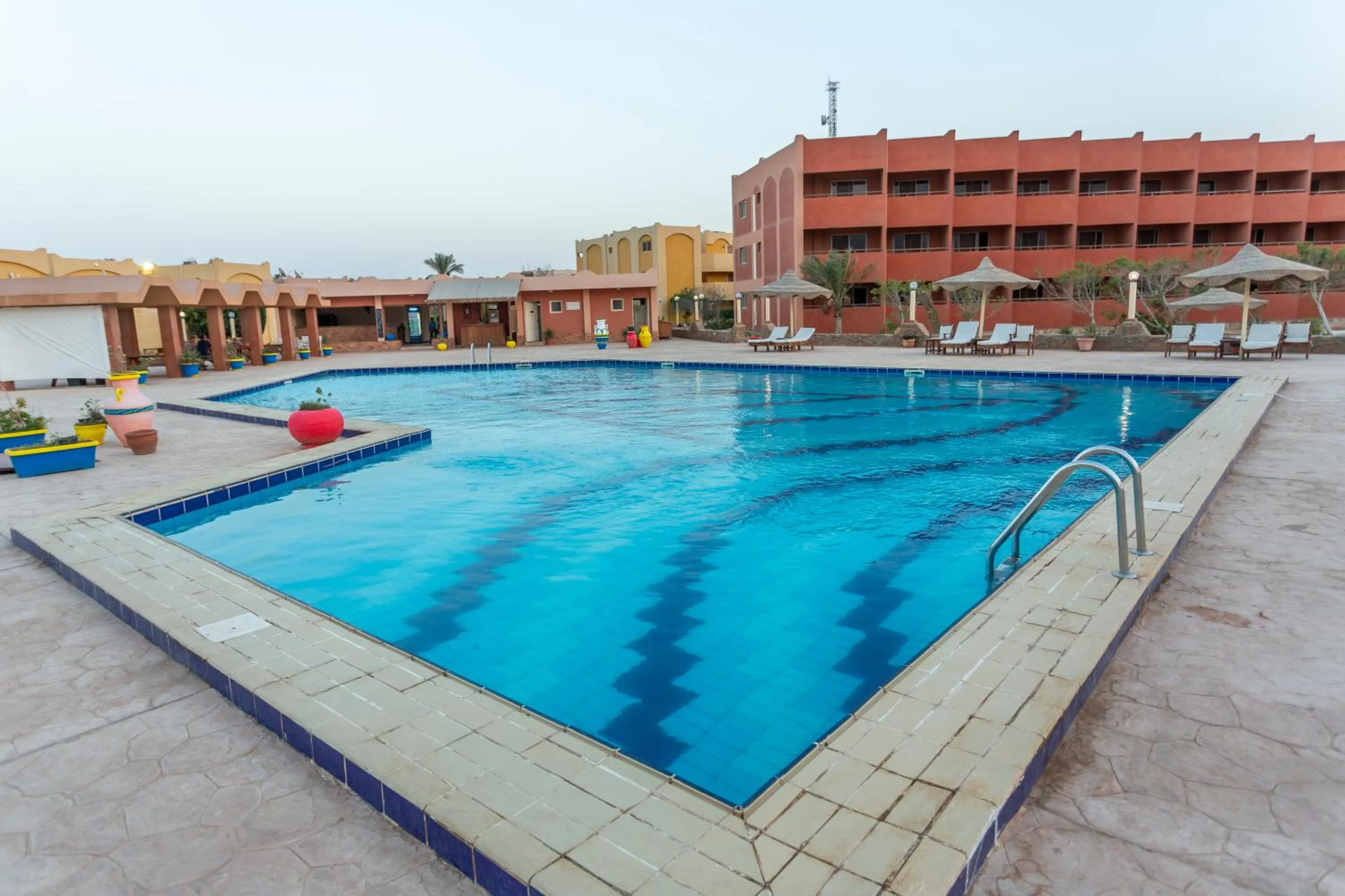 Swimming pool in Fanar Hotel