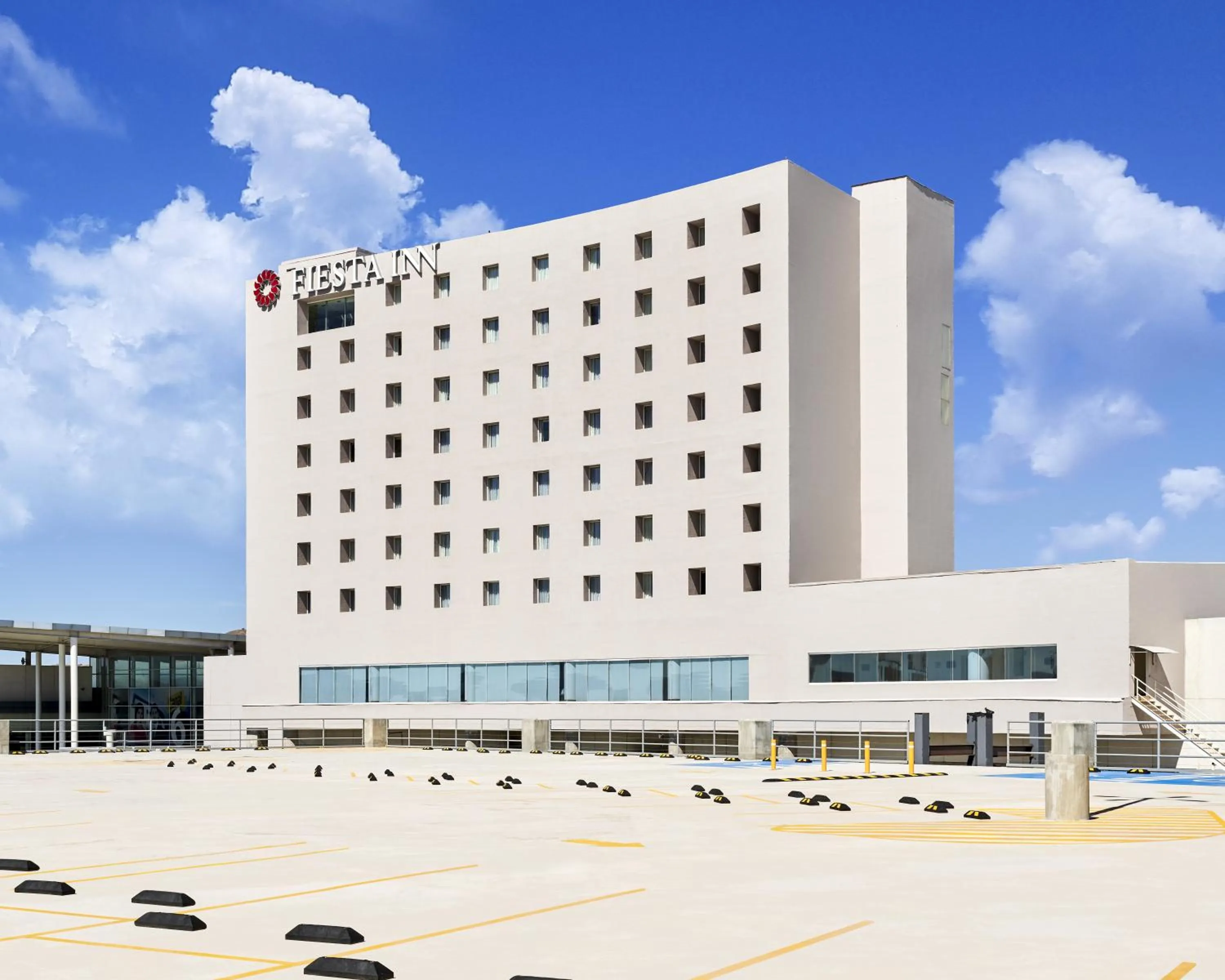 Property building in Fiesta Inn Express Durango