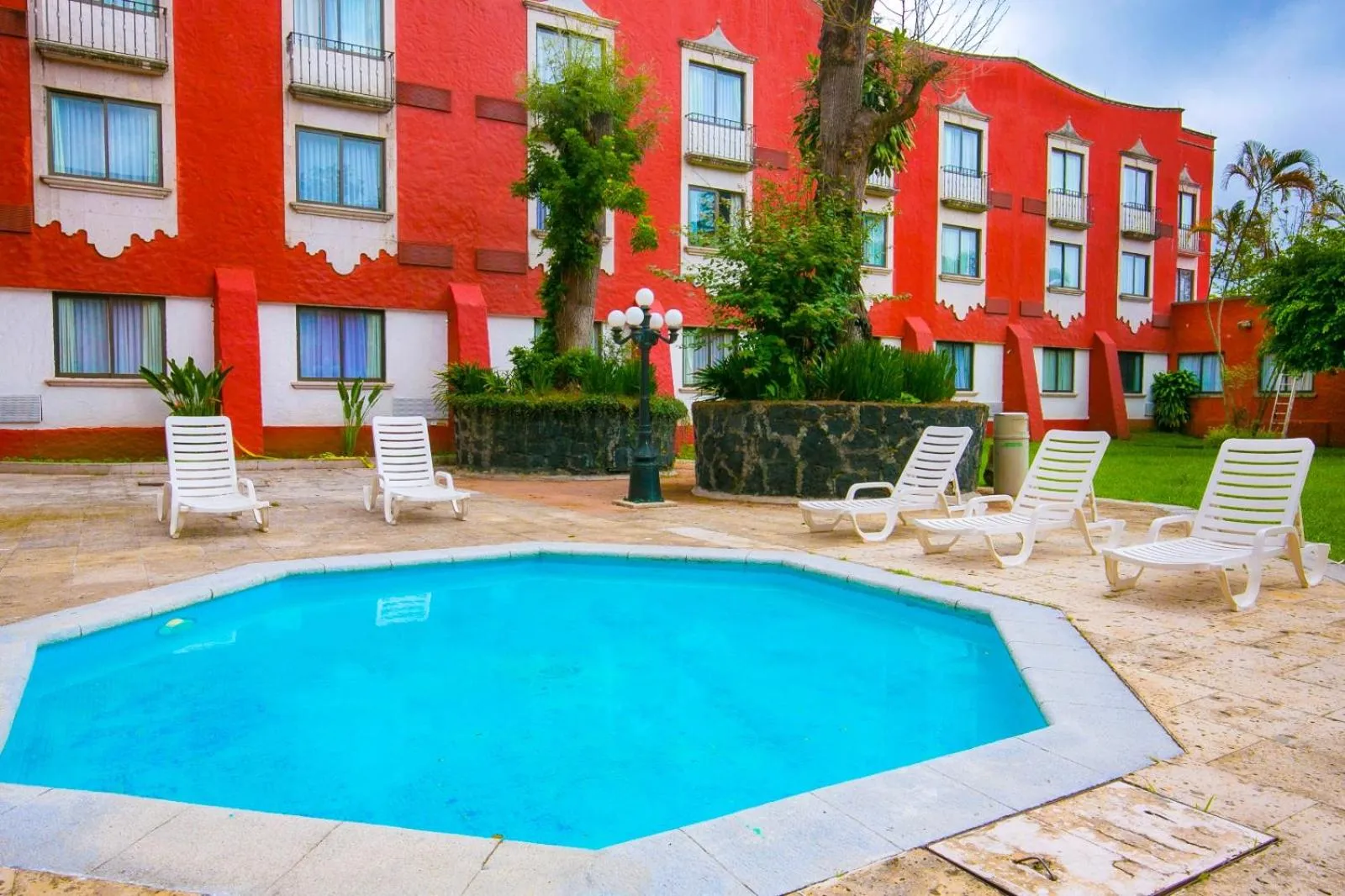 Swimming pool in Fiesta Inn Xalapa