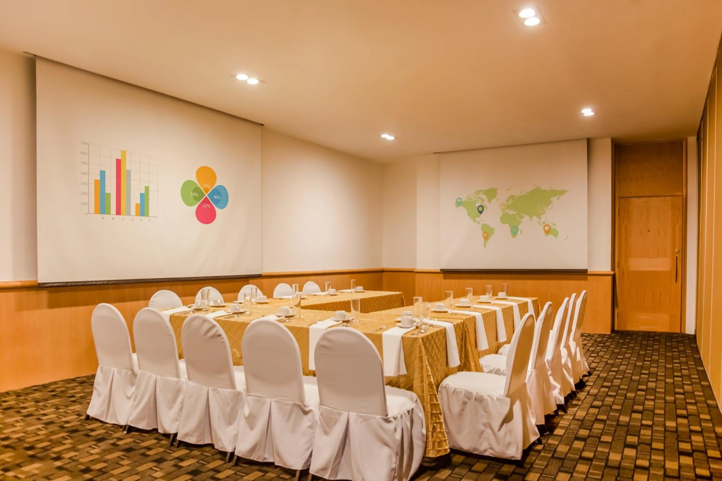 Meeting/conference room in Fiesta Inn Saltillo