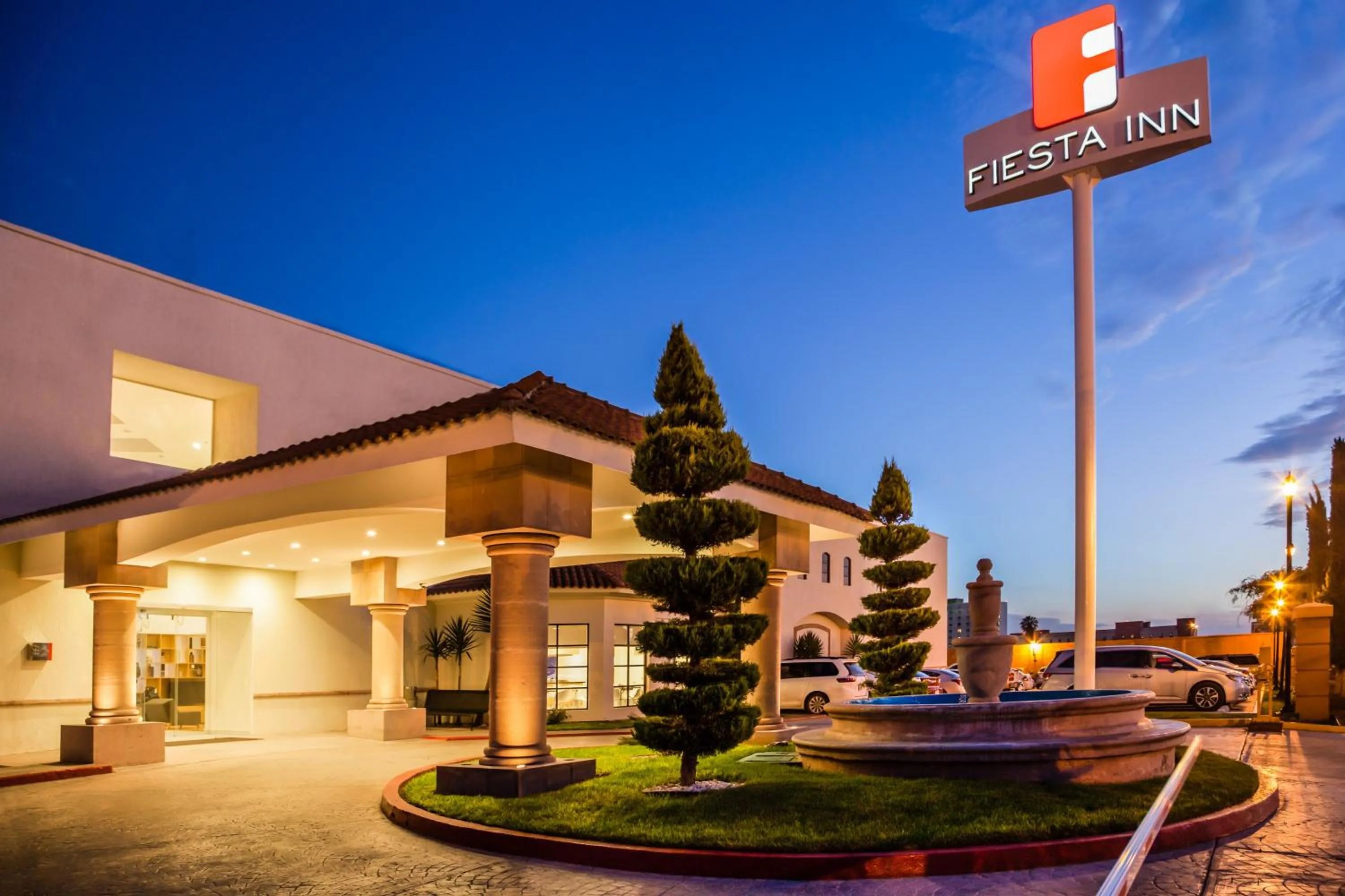 Property building in Fiesta Inn Saltillo
