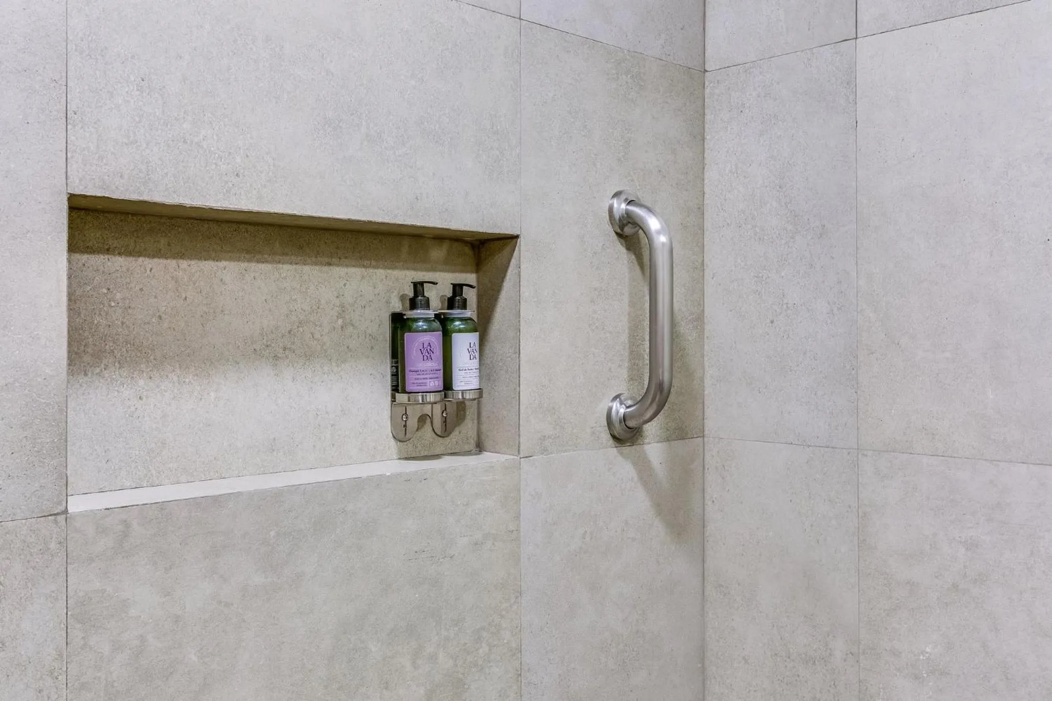 Bathroom in Fiesta Inn Cuernavaca