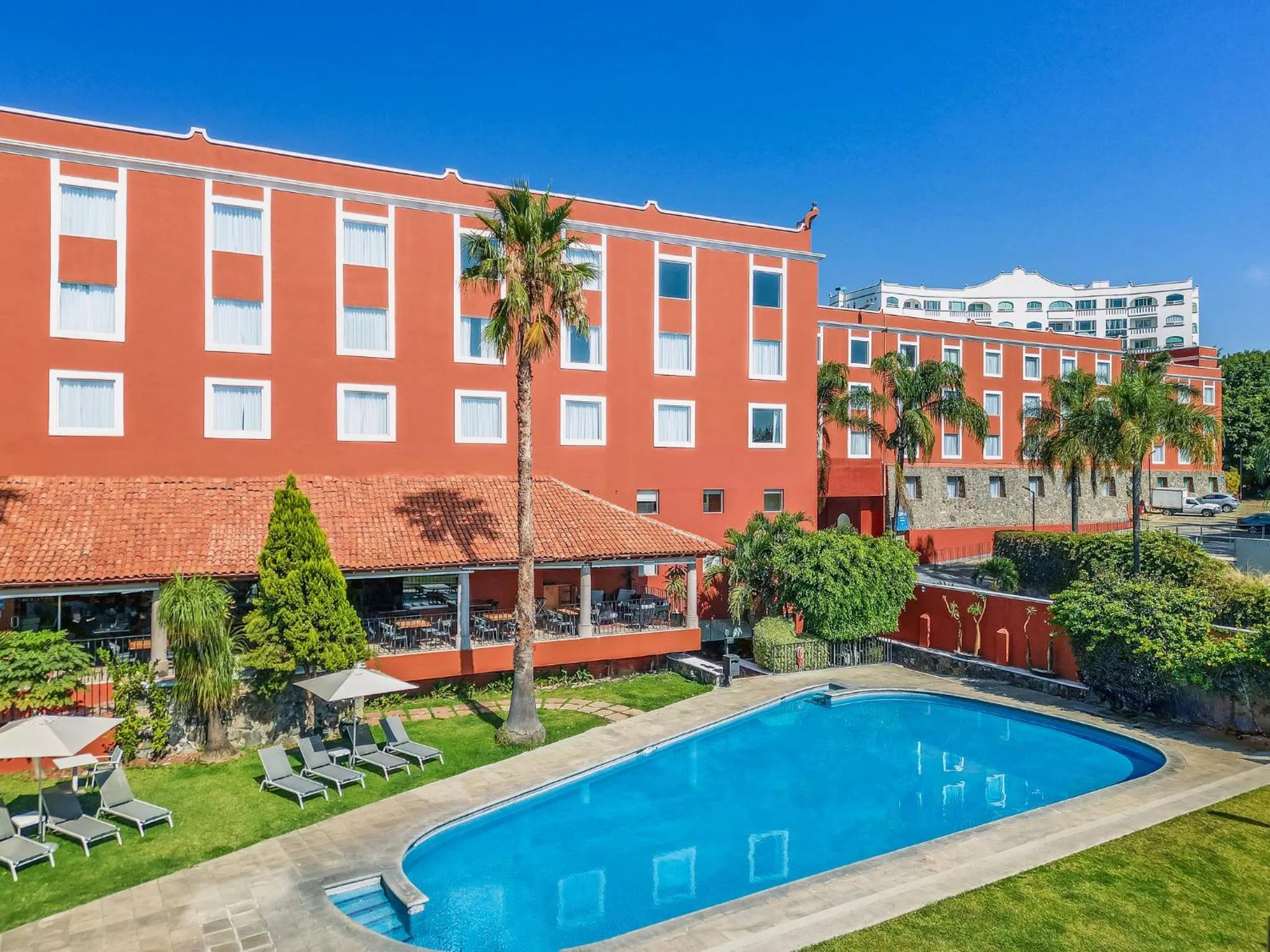 Property building in Fiesta Inn Cuernavaca