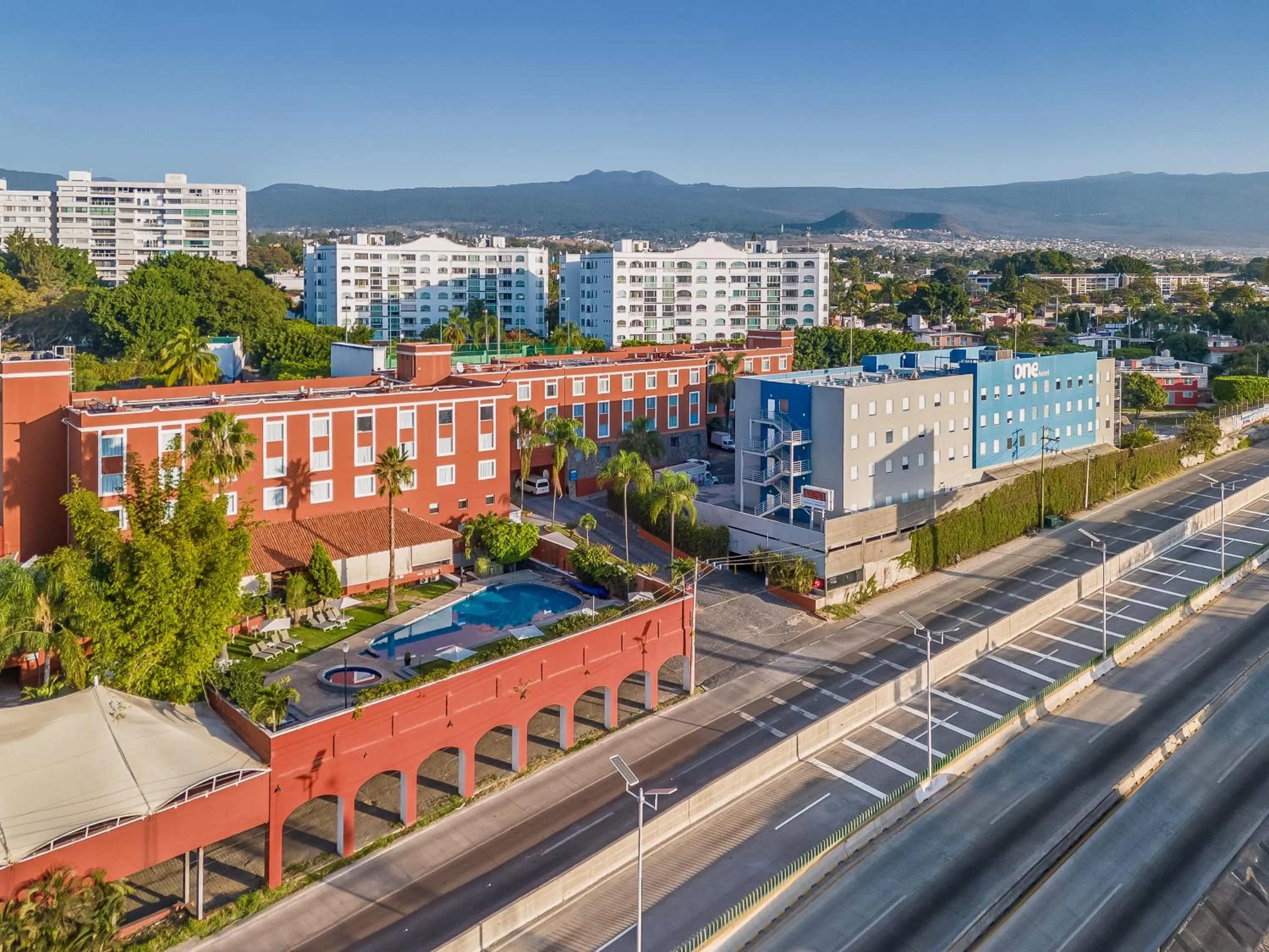 Property building in Fiesta Inn Cuernavaca