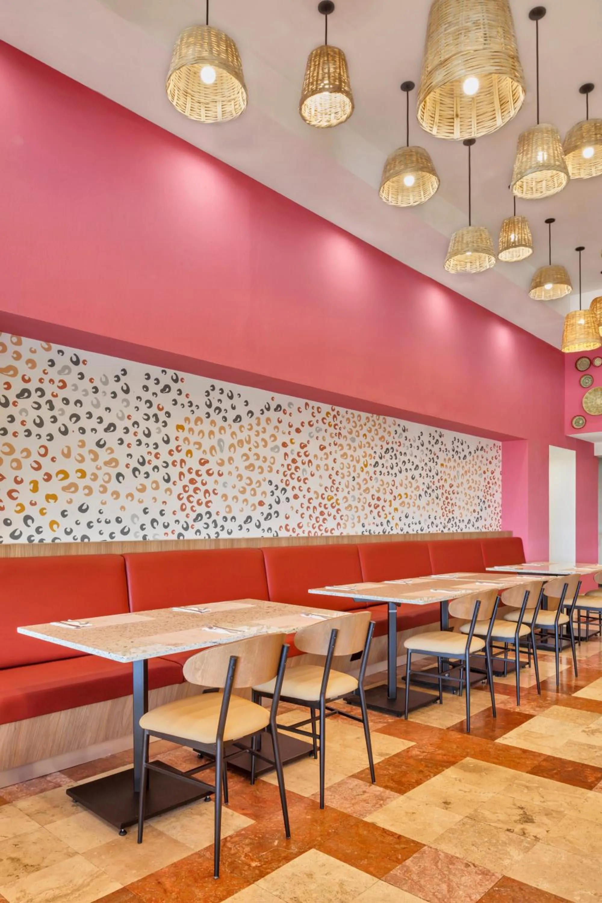 Restaurant/places to eat in Fiesta Inn Cuernavaca