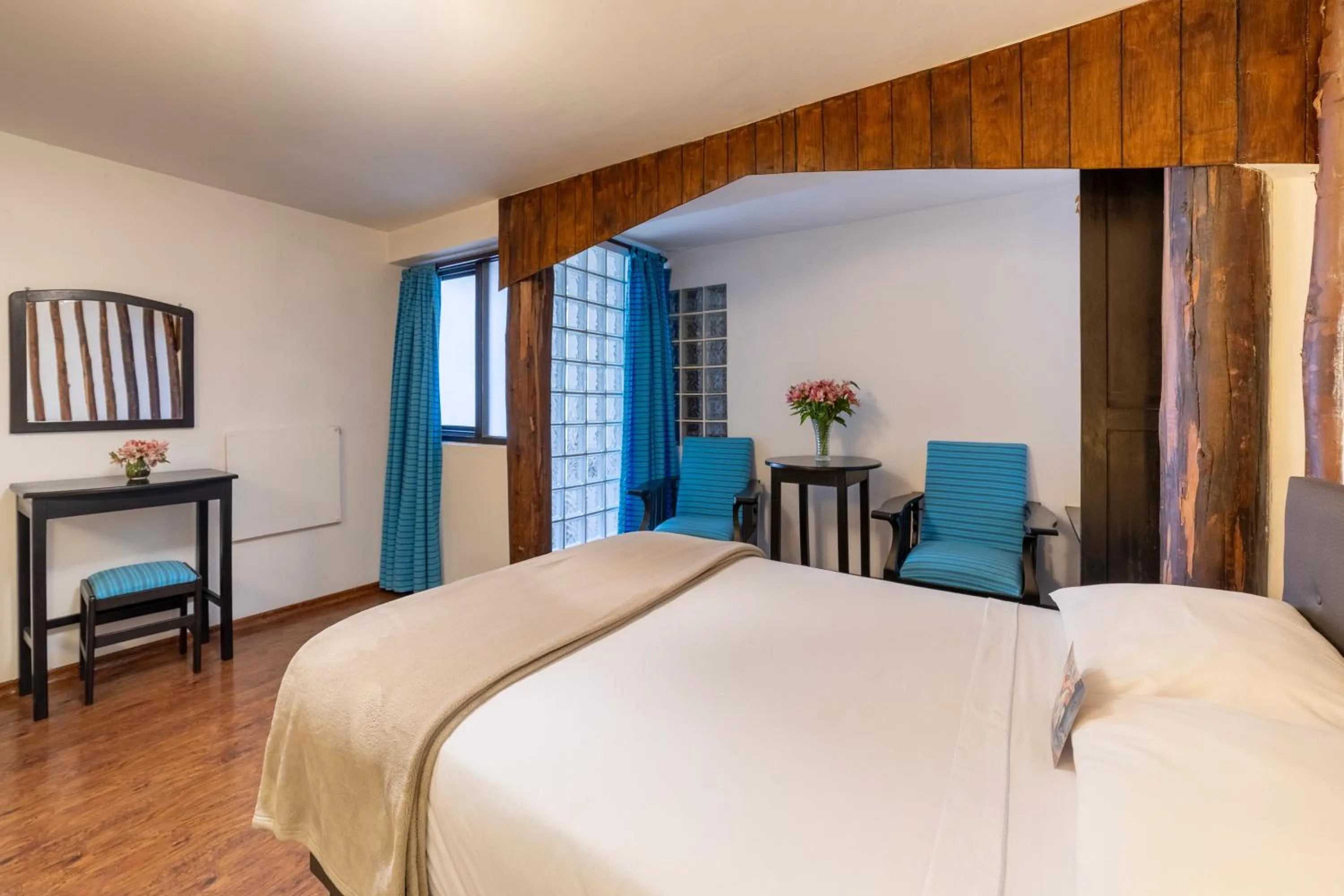 Photo of the whole room, Bed in Tika Wasi Casa Boutique