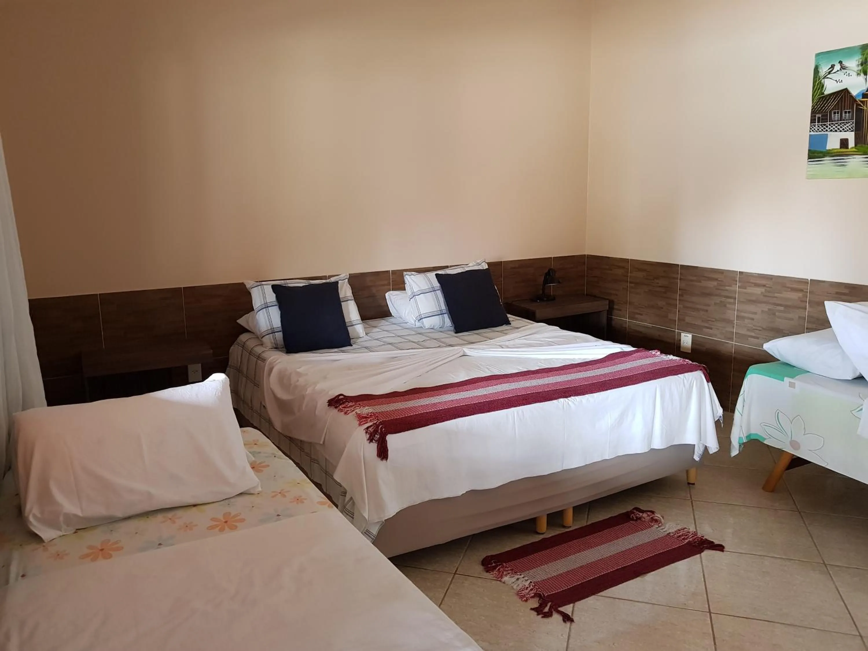 Photo of the whole room, Bed in Pousada Jagatá
