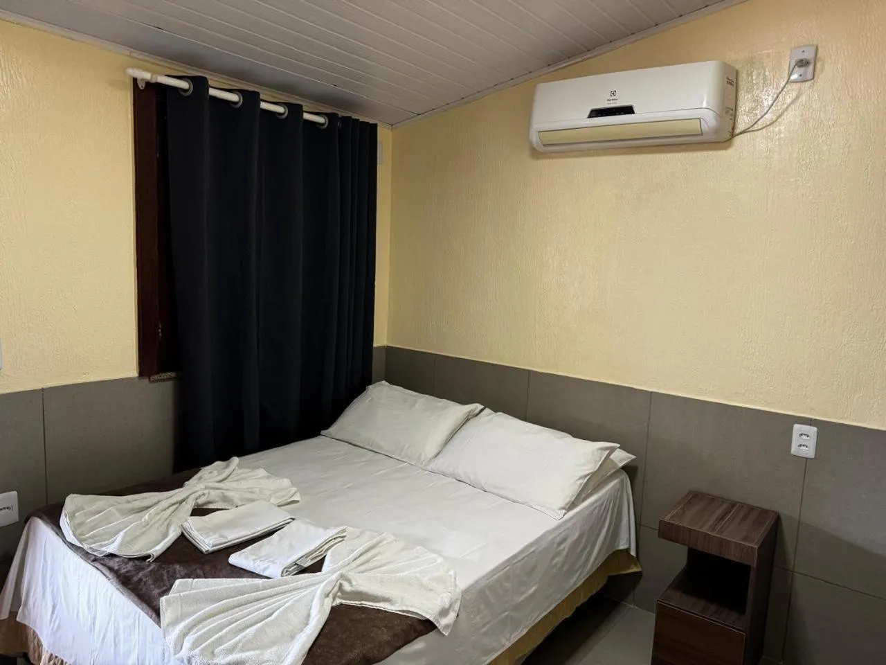 Photo of the whole room, Bed in Pousada Jagatá