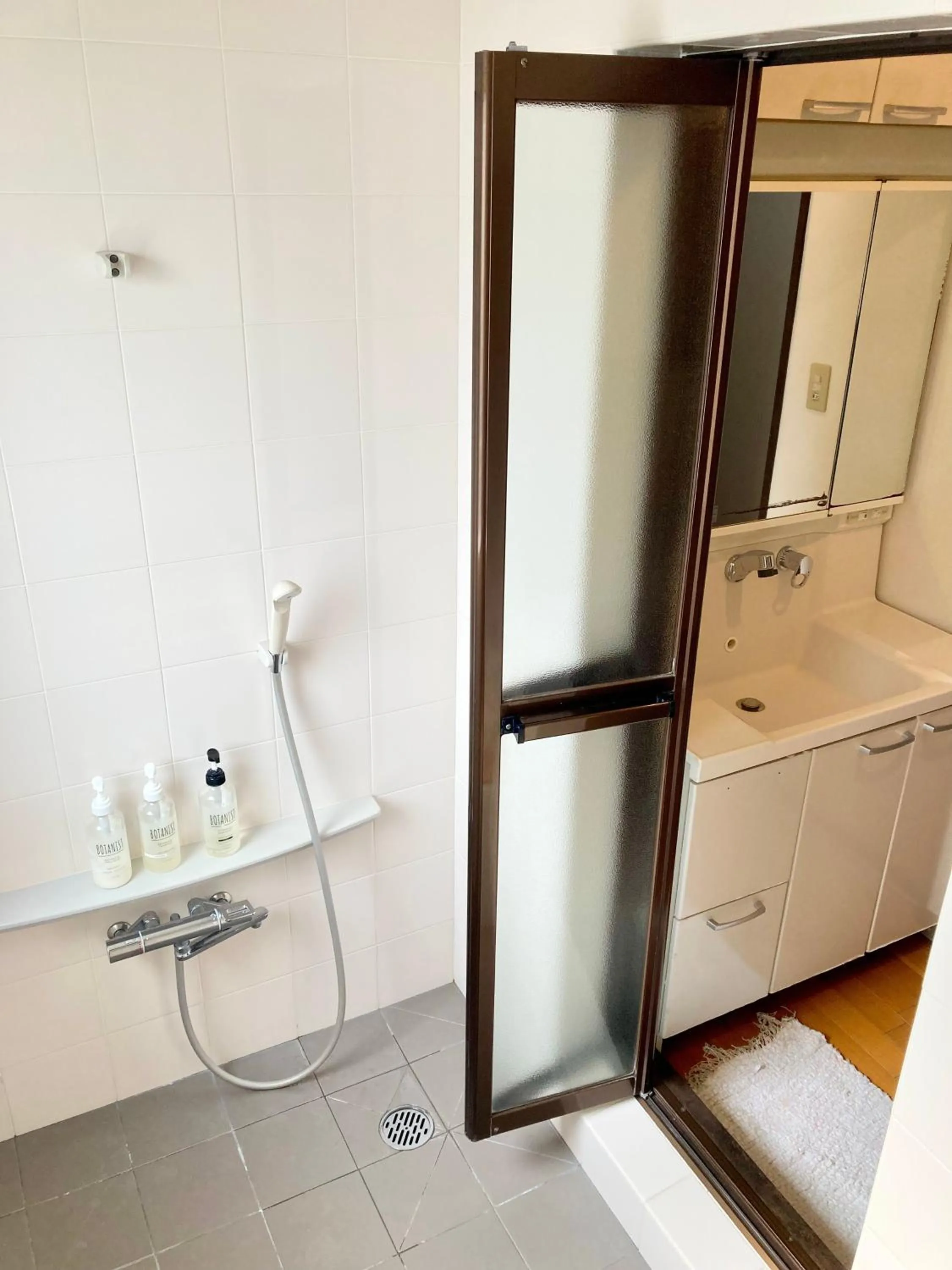 Bathroom in 2no HOME & PARK