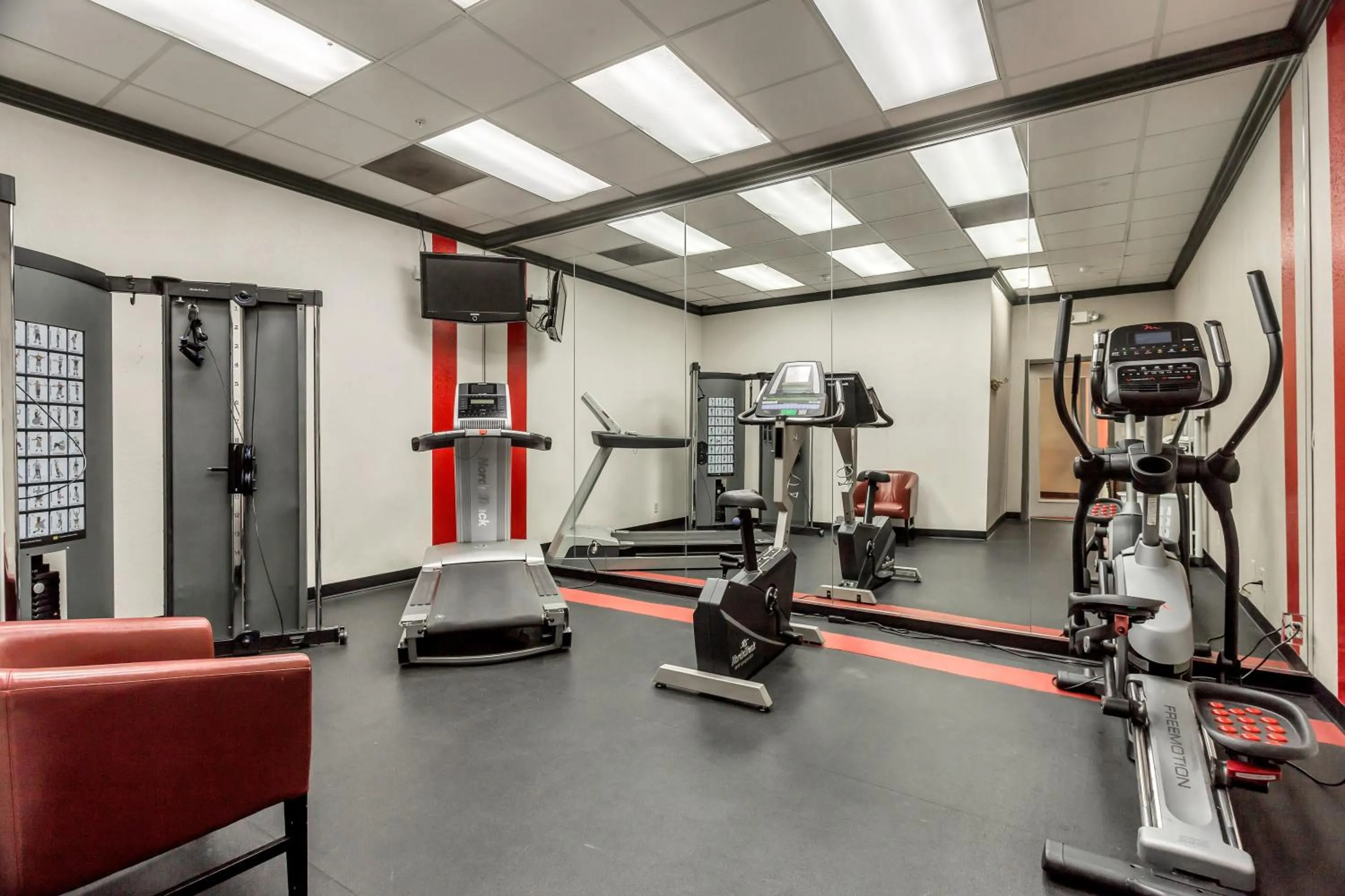Fitness centre/facilities in Clarion Inn Salt Lake City Airport