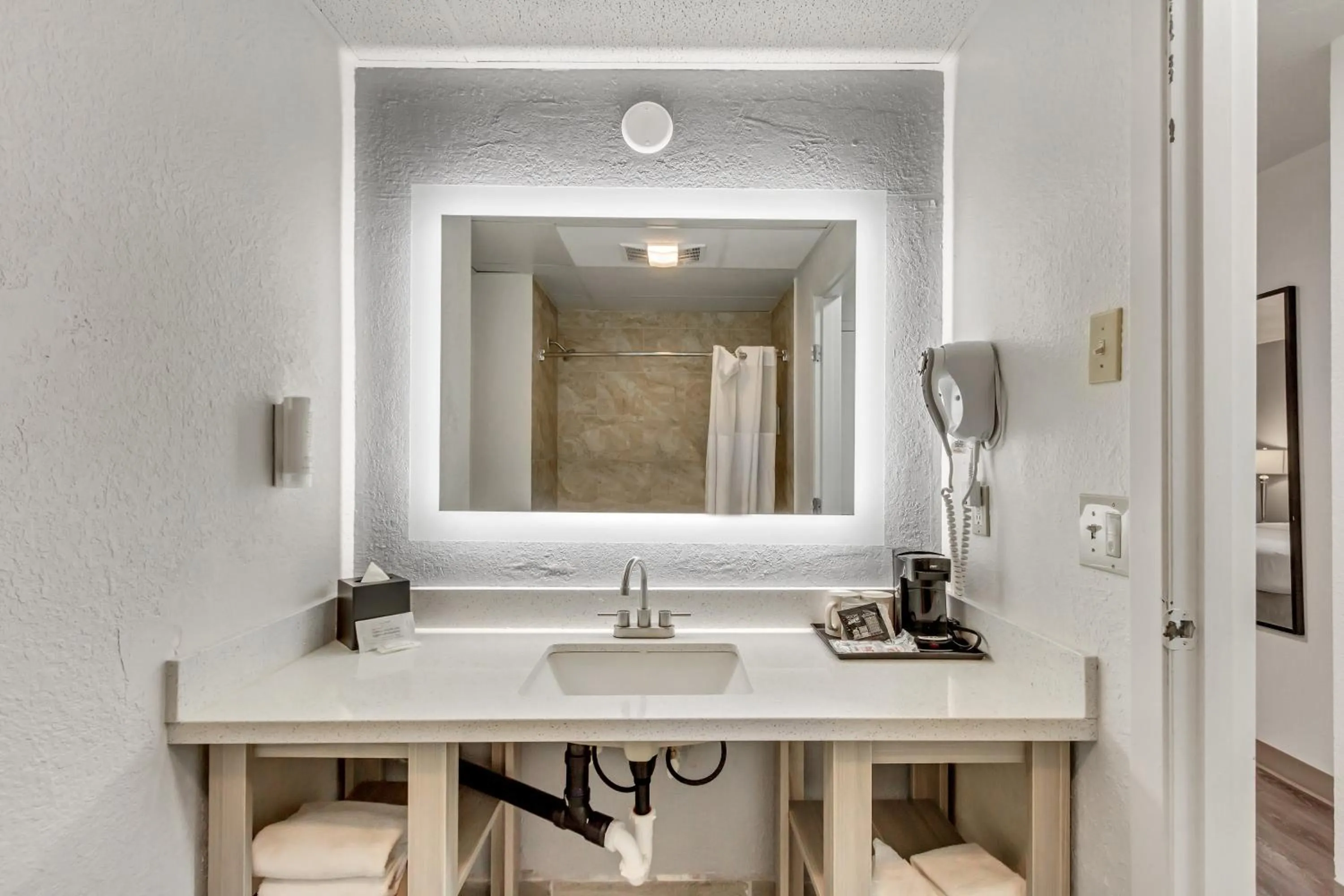 Shower in Clarion Inn Salt Lake City Airport