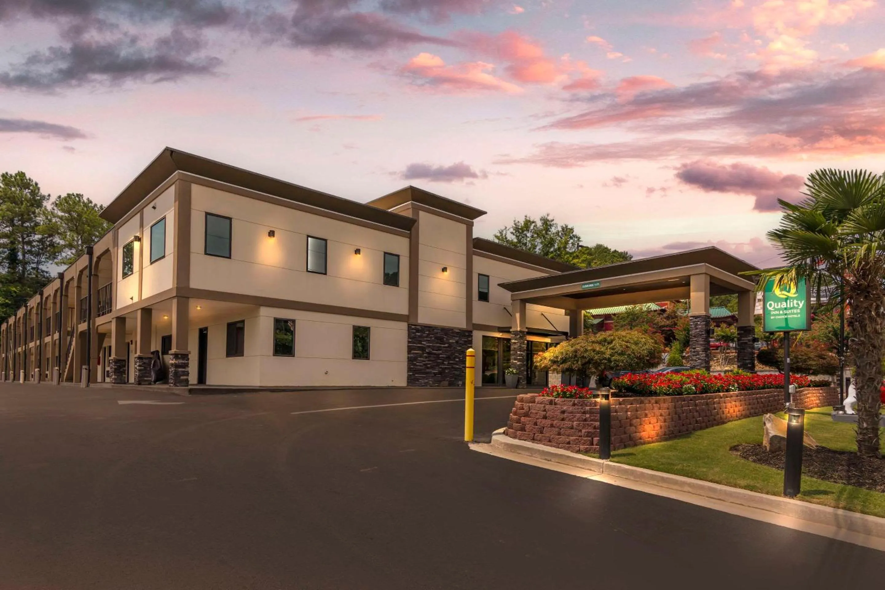 Property building in Quality Inn & Suites Athens University Area