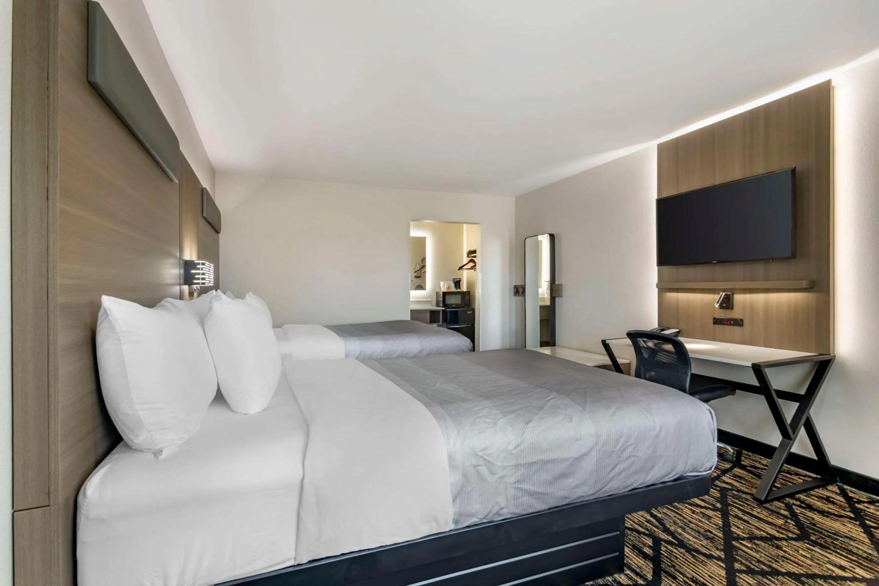 Bedroom, Bed in Quality Inn & Suites Athens University Area