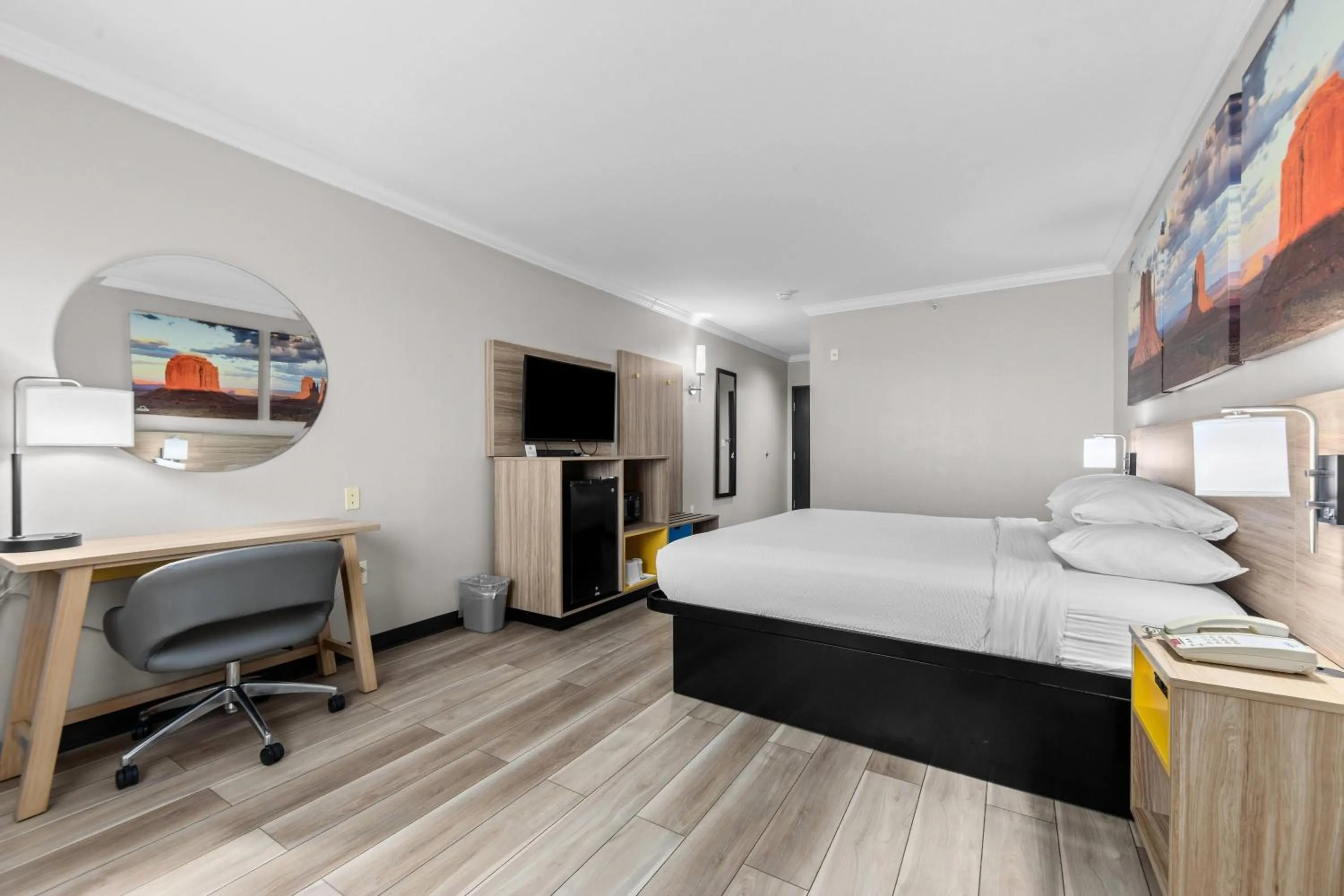 Photo of the whole room, Bed in Days Inn by Wyndham Salado