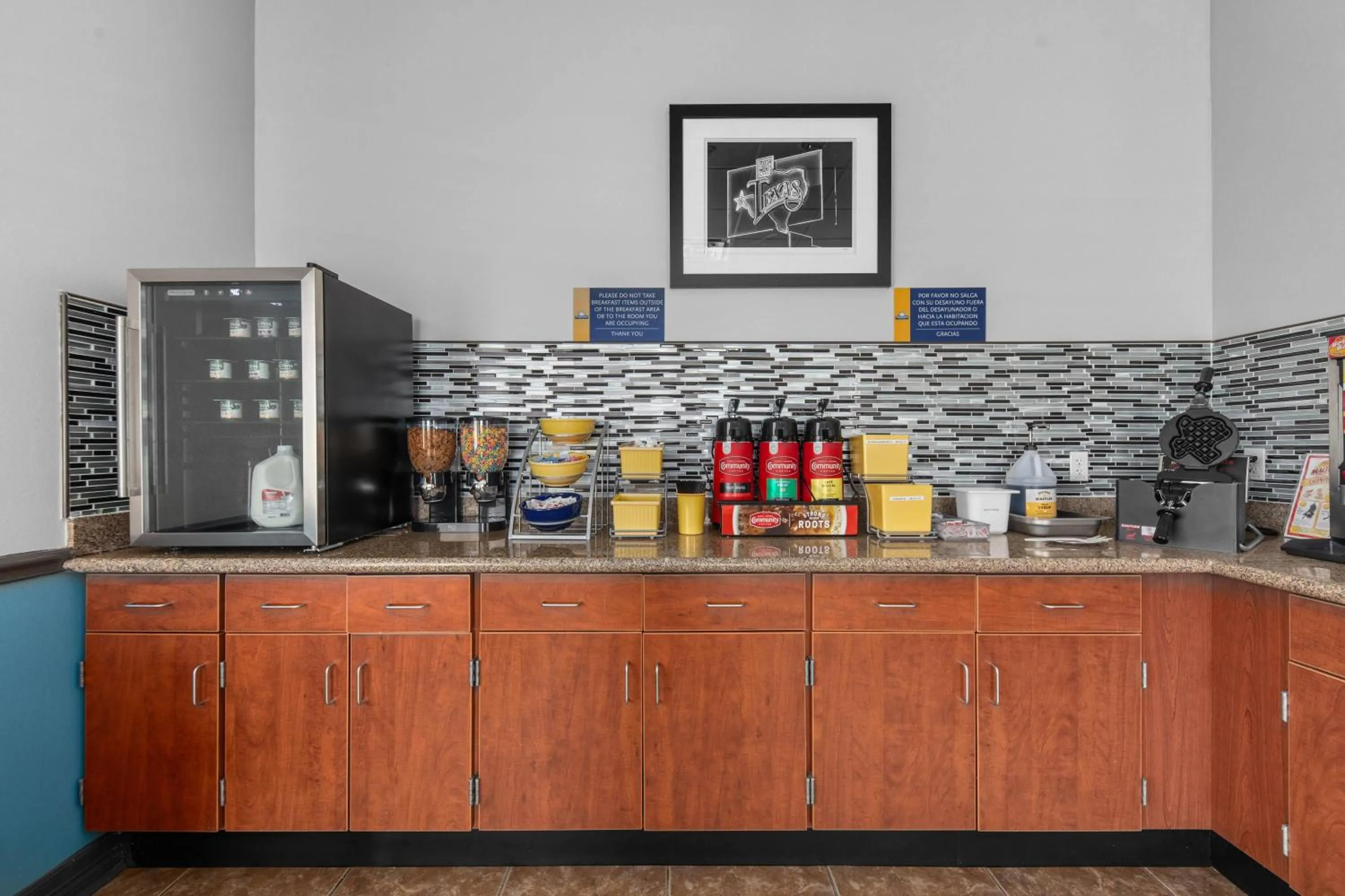 Breakfast in Days Inn by Wyndham Salado