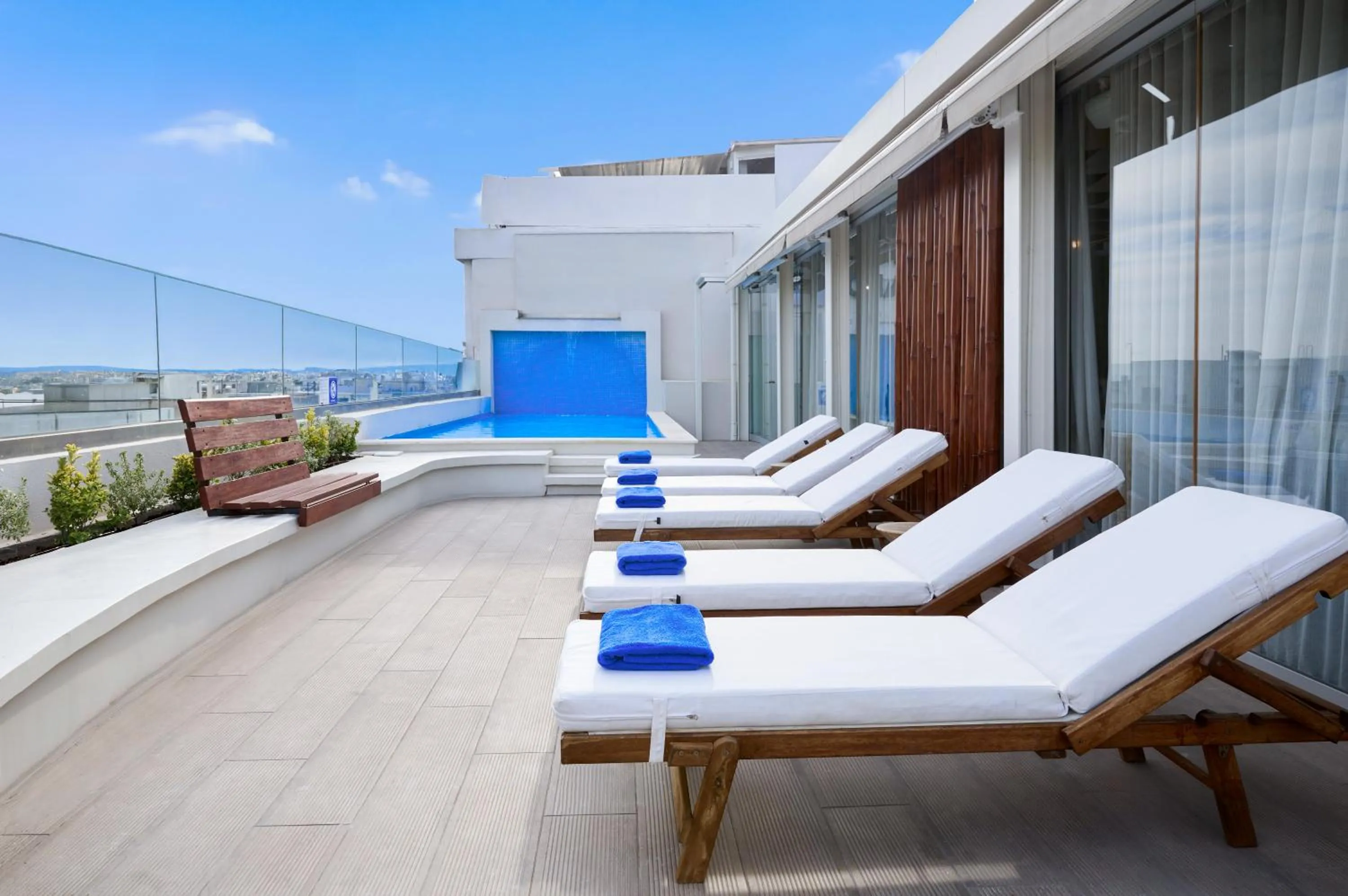 Day in Zeus Essence Wyndham Athens Residence