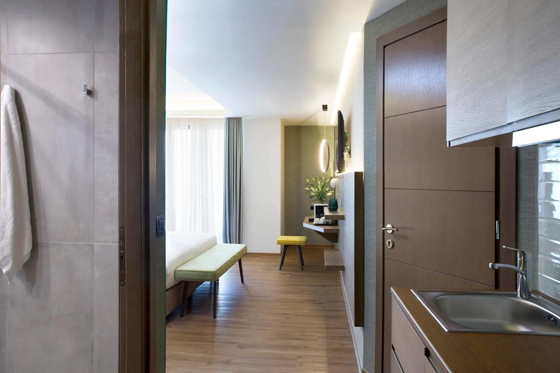 Bedroom in Zeus Essence Wyndham Athens Residence