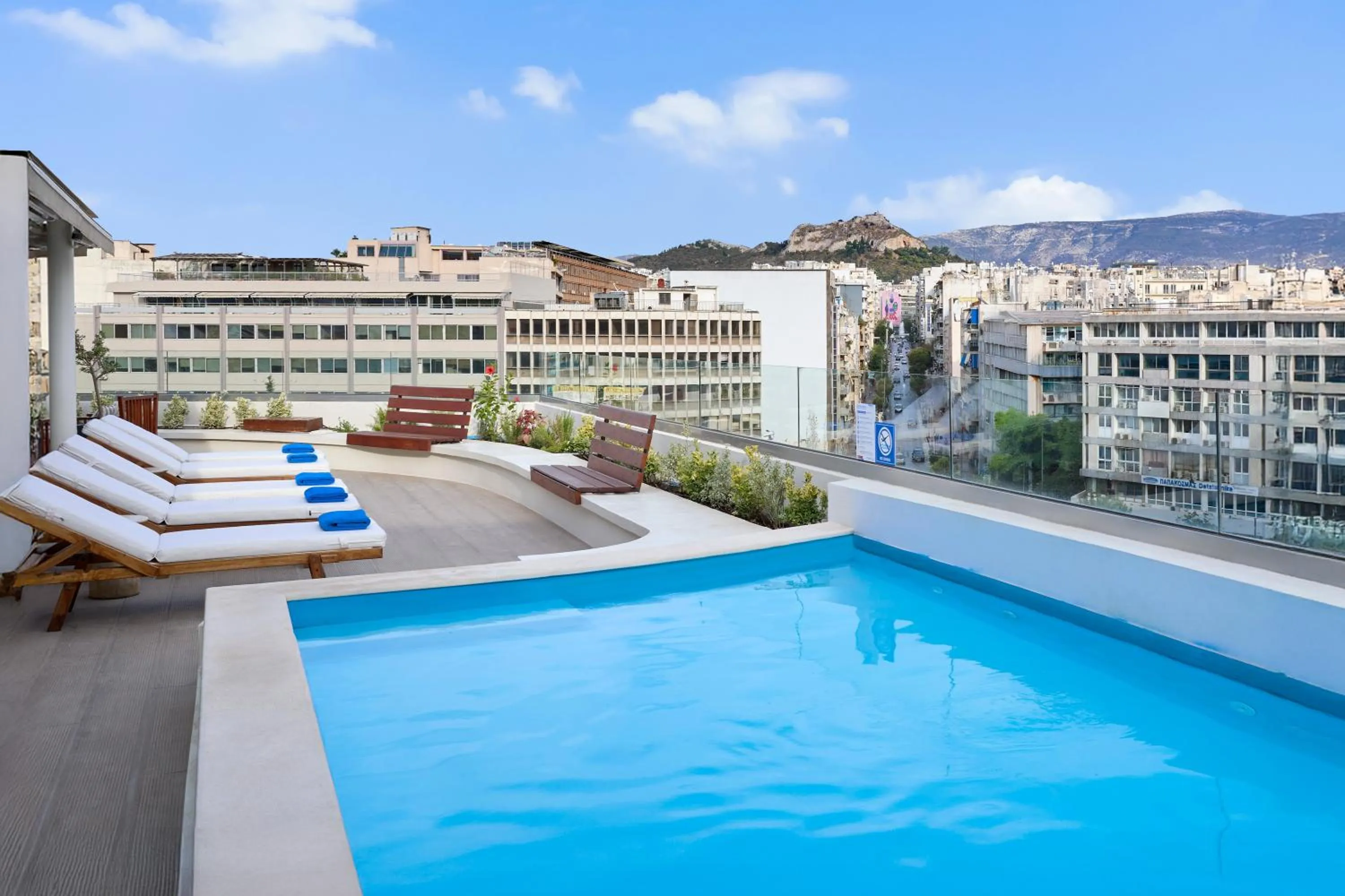 Lounge or bar in Zeus Essence Wyndham Athens Residence