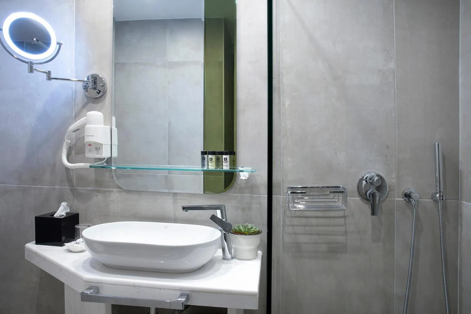 Bedroom in Zeus Essence Wyndham Athens Residence