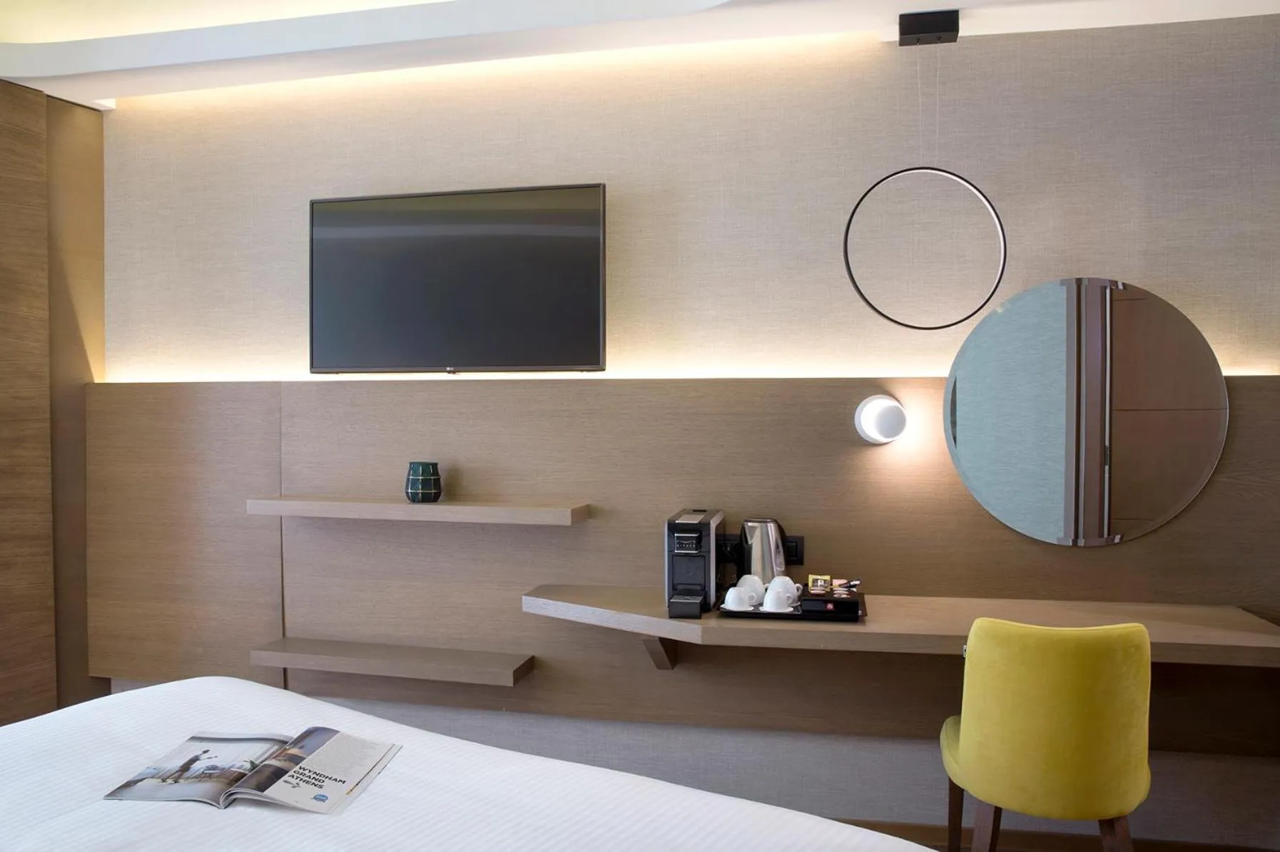 Bedroom, Bed in Zeus Essence Wyndham Athens Residence