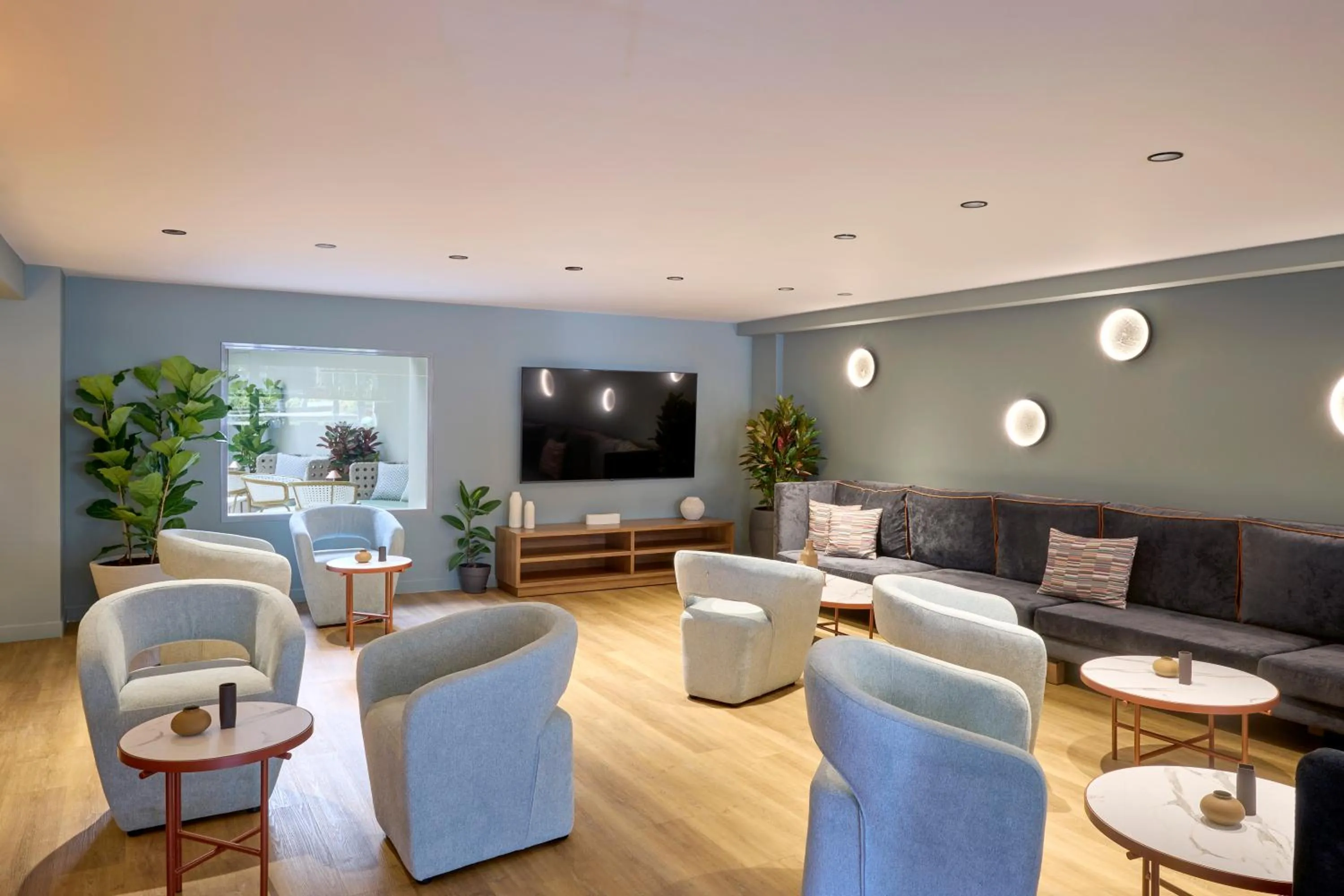 Lobby or reception in Zeus Essence Wyndham Athens Residence